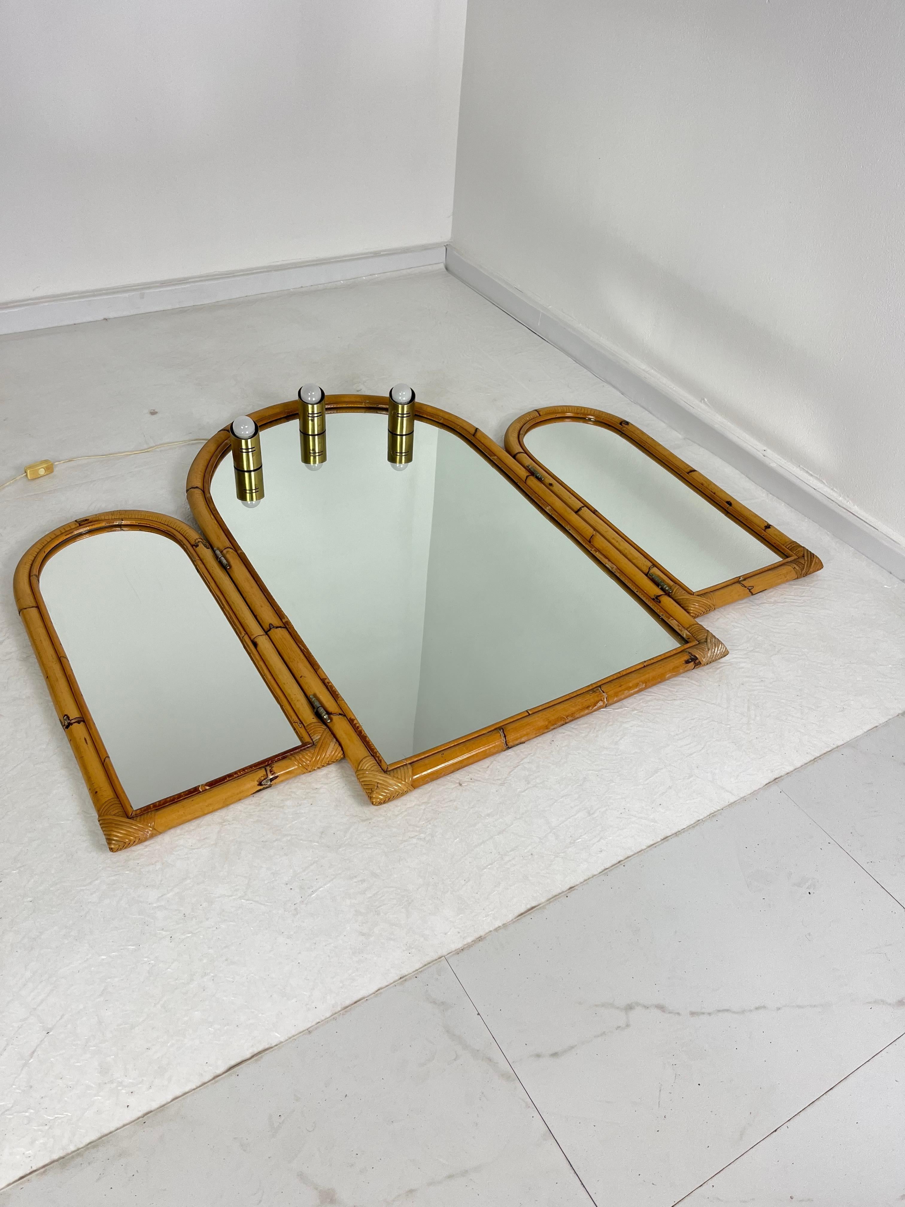 Large Bamboo Bathroom Mirror With Adjustable Side Panels, 3-Light, 1970s For Sale 3