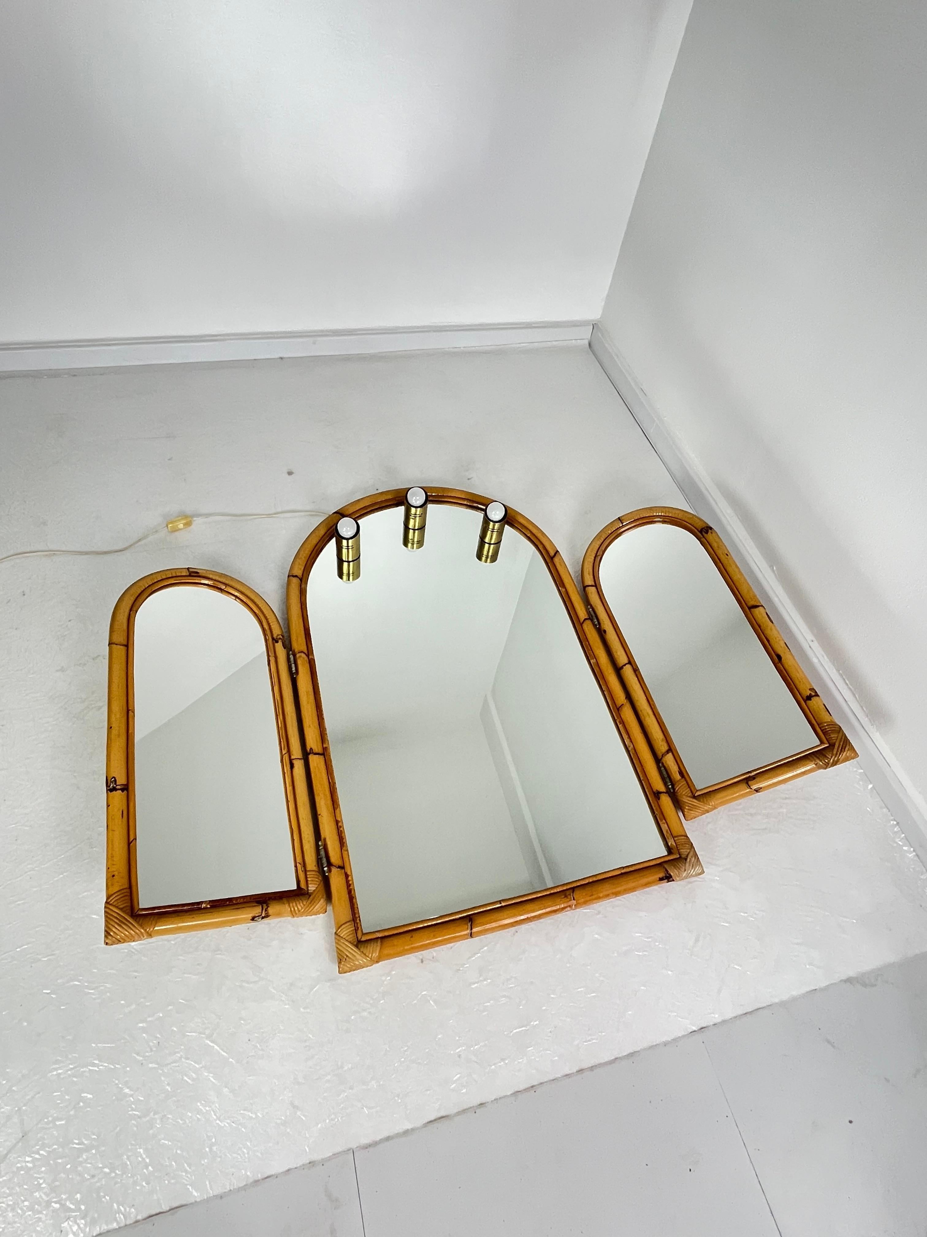 Large Bamboo Bathroom Mirror With Adjustable Side Panels, 3-Light, 1970s For Sale 4