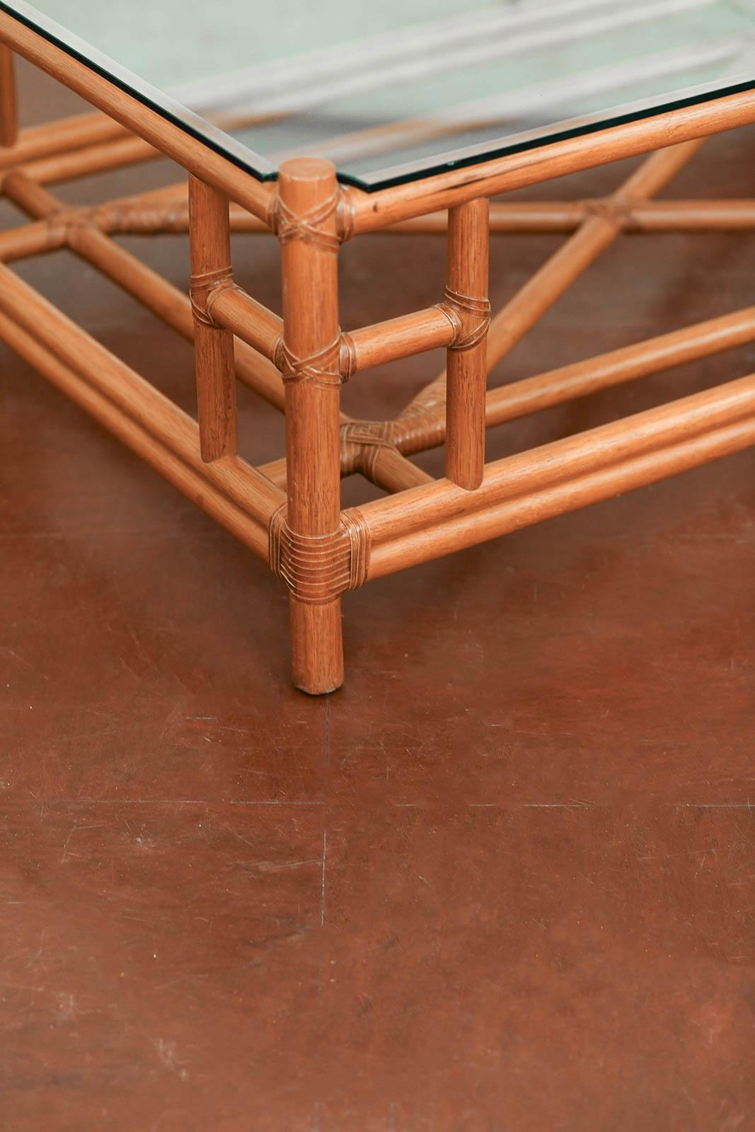 Grande table basse en bambou, 1980 en vente 1