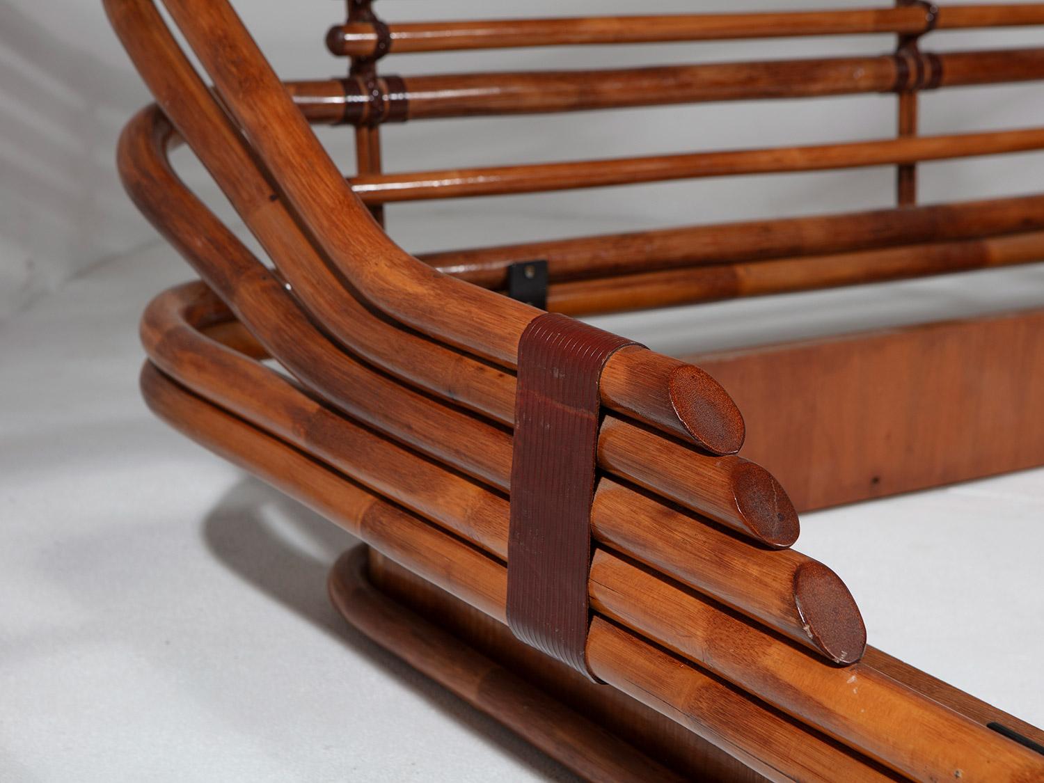 Large Bamboo Double Bed manufactured by Vivai del Sud, Italy, 1970s In Good Condition For Sale In Milan, IT