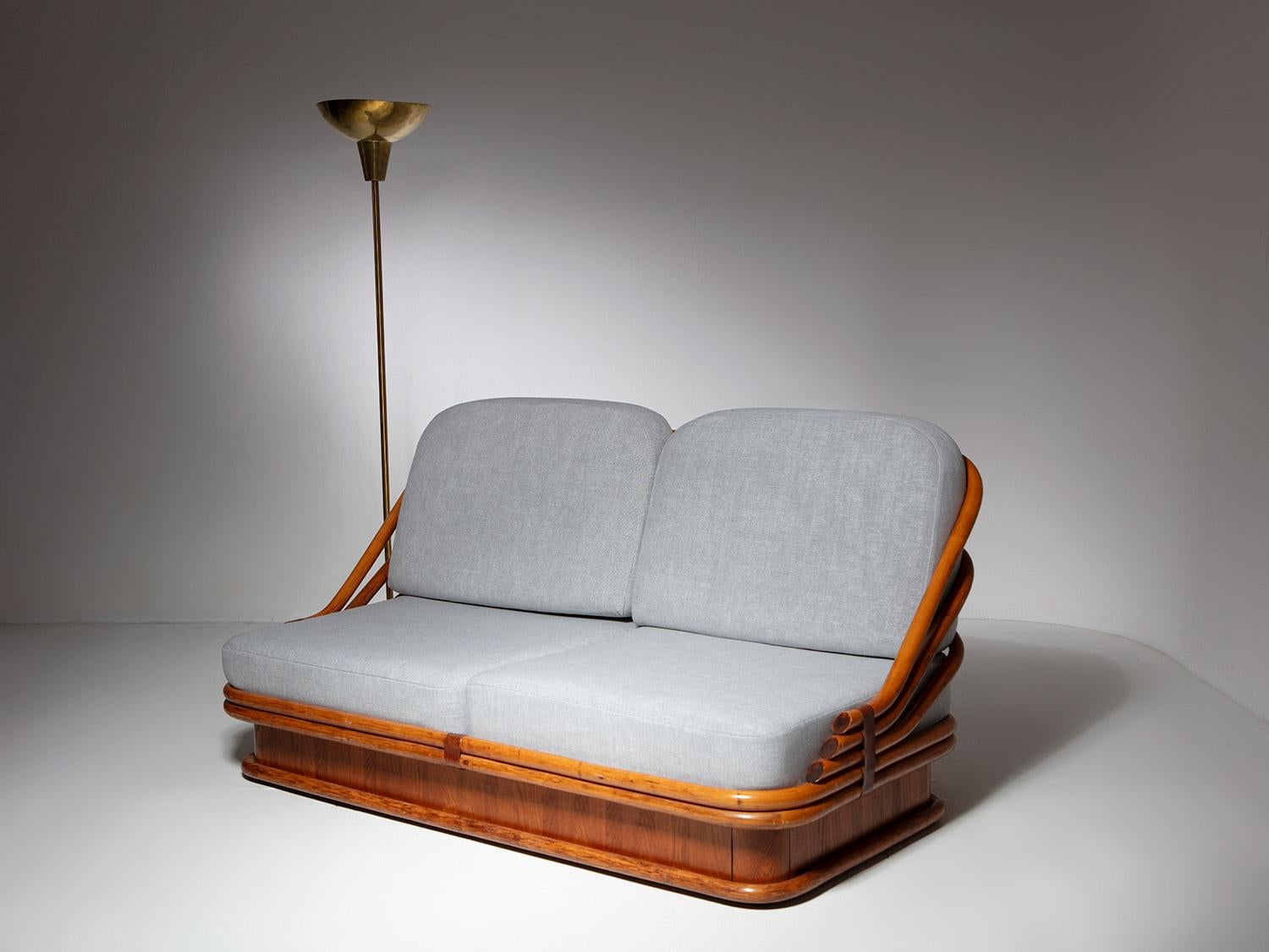 Ensemble de canapés en bambou avec table basse par Vivai del Sud, Italie, 1970 en vente 4
