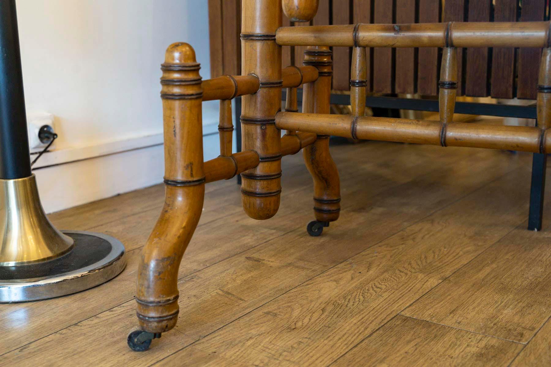 Grande specchio Psiche in legno in stile bambù, XIX secolo, periodo Napoleone III. In condizioni buone in vendita a Saint-Ouen, FR