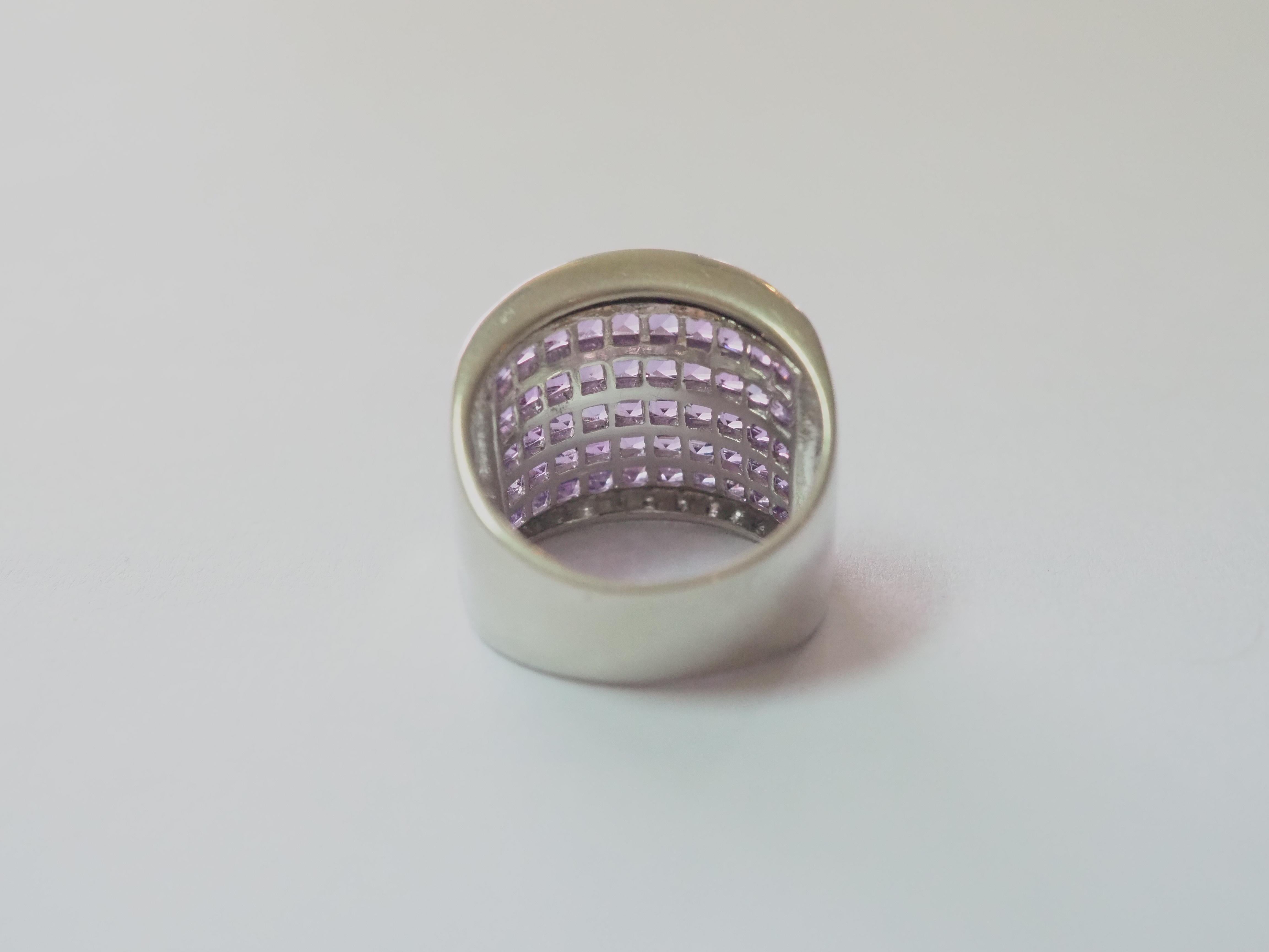 Großer Ring aus Sterlingsilber mit 3,20 Karat Amethyst und CZ Statement (Carréeschliff)