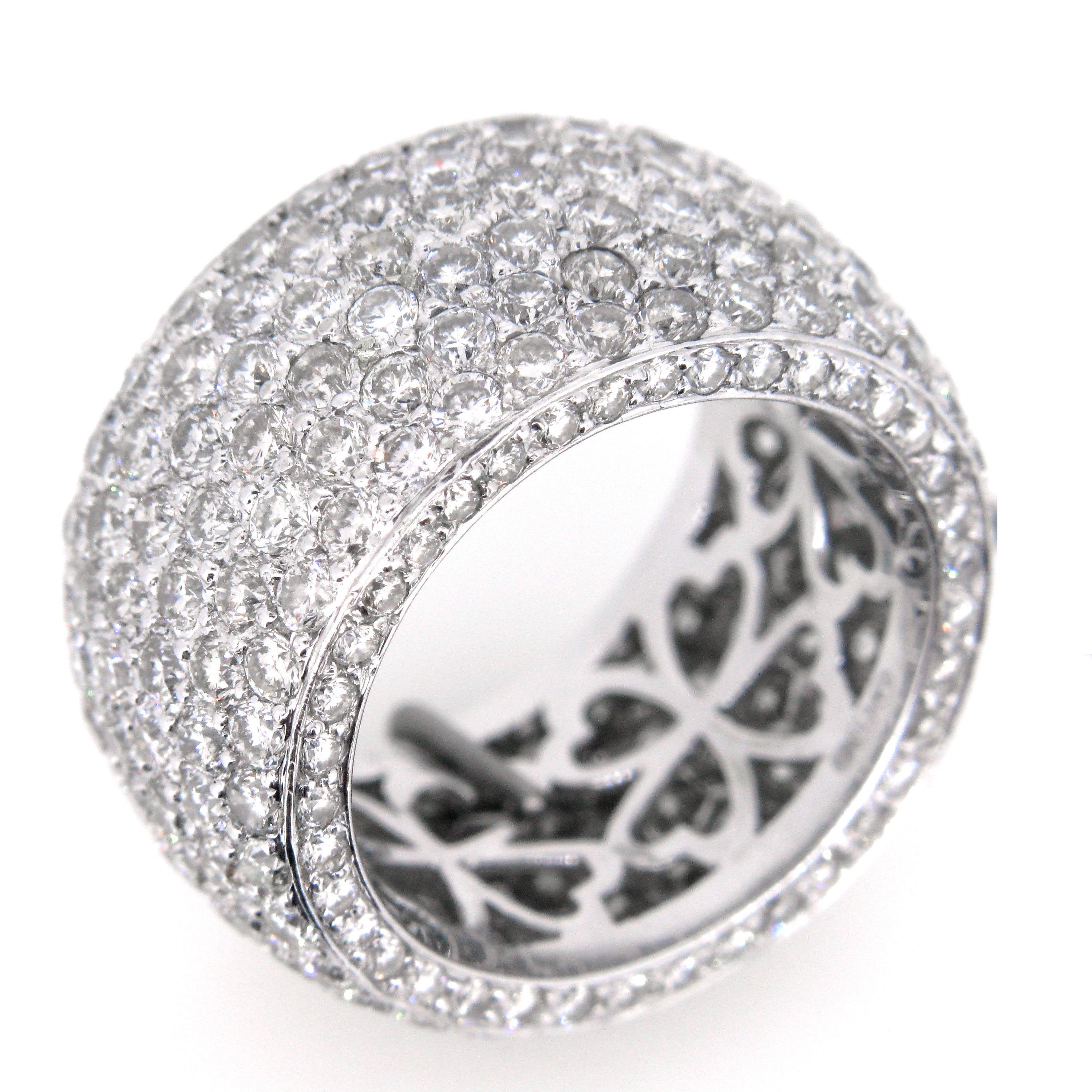 Round Cut Large Band Pave Diamonds White Gold Design Fashion Ring