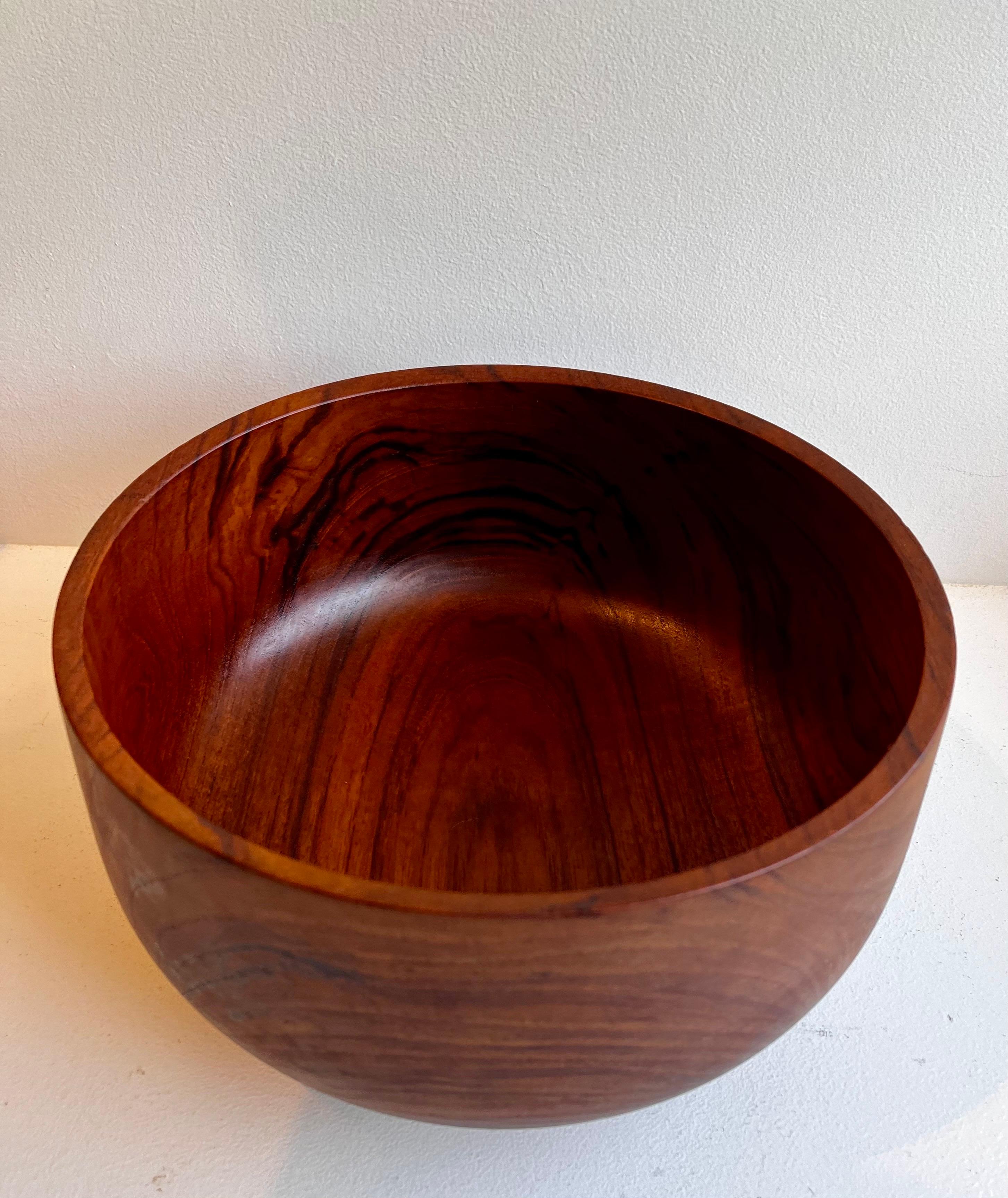 Danese Grande ciotola Bangkok in teak di Laurids Lonborg, Danimarca, 1960 ca. in vendita