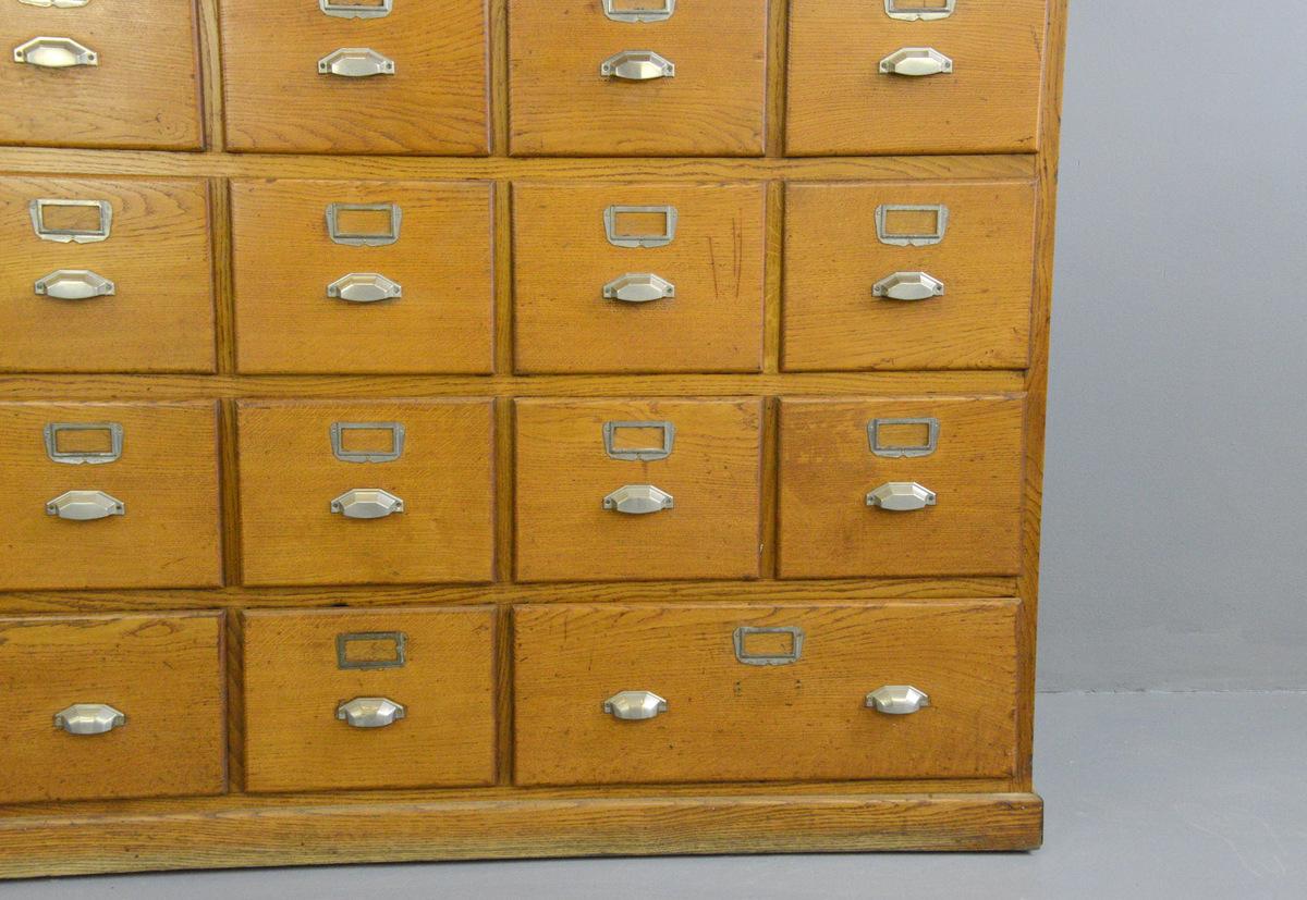 Large Bank of French Art Deco Filing Drawers, circa 1930s In Good Condition For Sale In Gloucester, GB