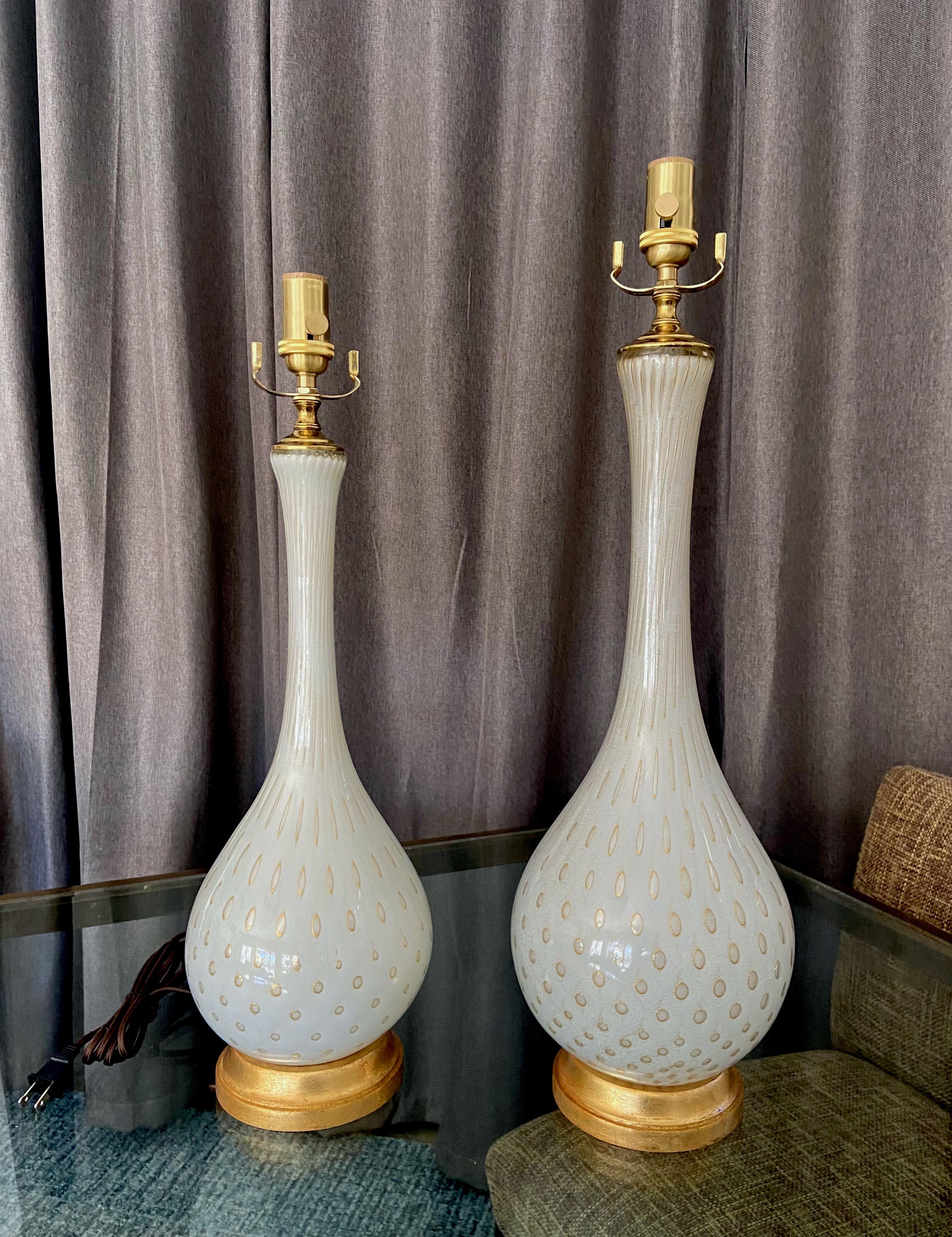 Grande lampe de bureau Barbini en verre de Murano or blanc en vente 12