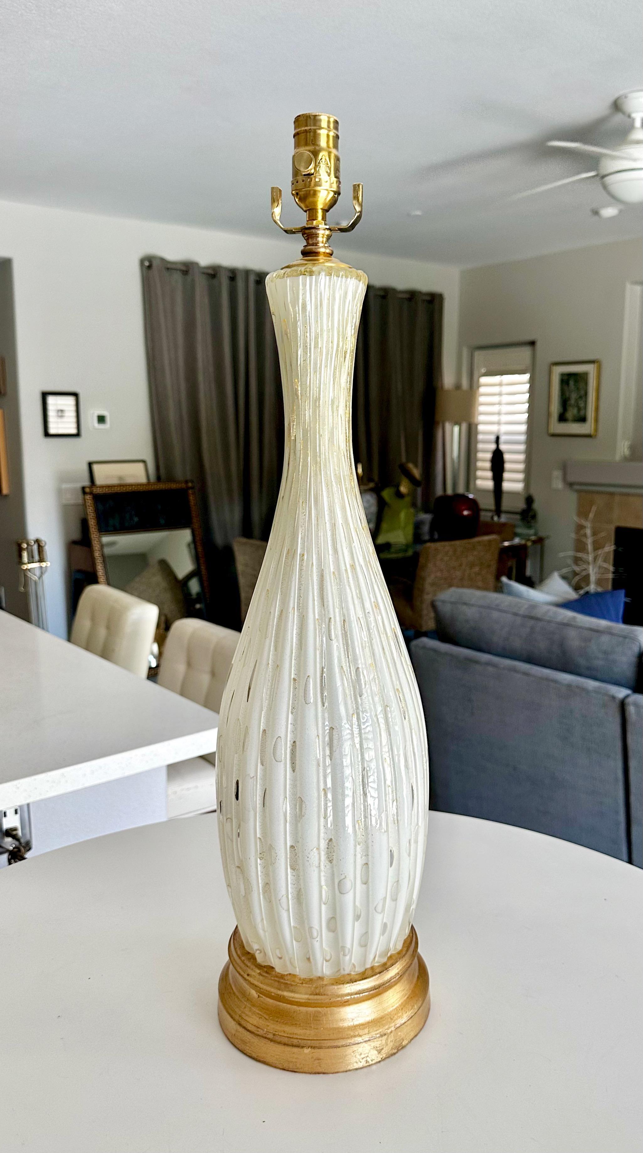 Mid-20th Century Large Barbini Murano White Gold Ribbed Glass Table Lamp
