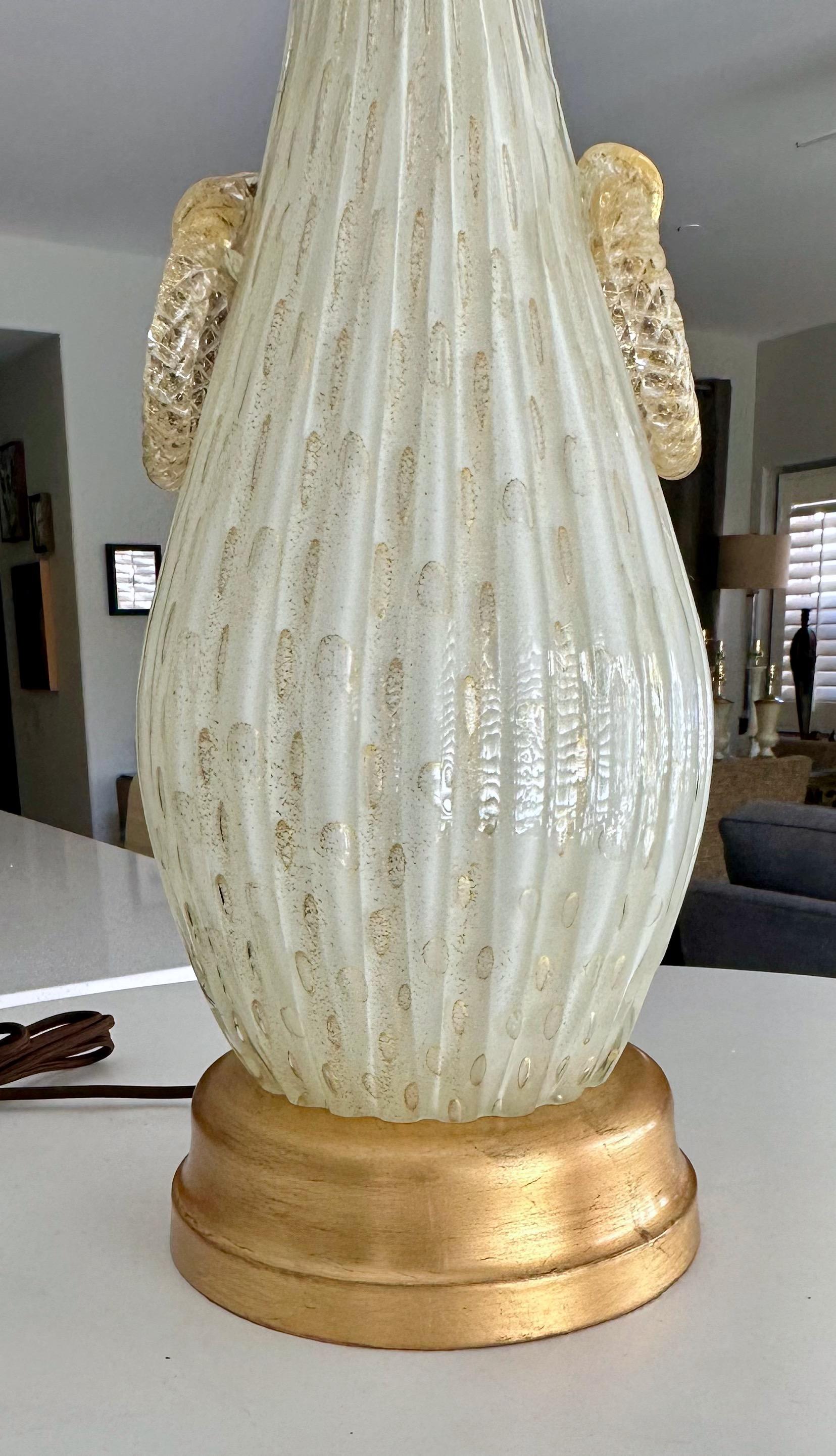 Large Barbini Murano White Gold Ribbed Glass Table Lamp For Sale 3