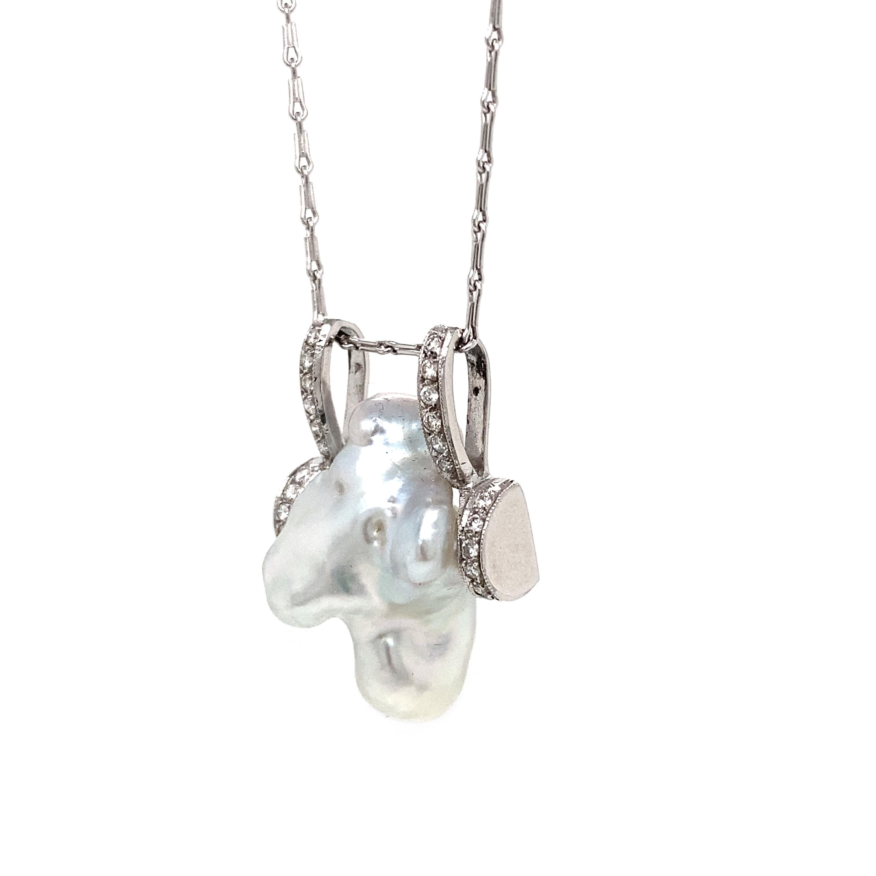 Large Baroque Cultured Pearl & Diamond 18 Carat White Gold Pendant Necklace In Good Condition For Sale In London, GB