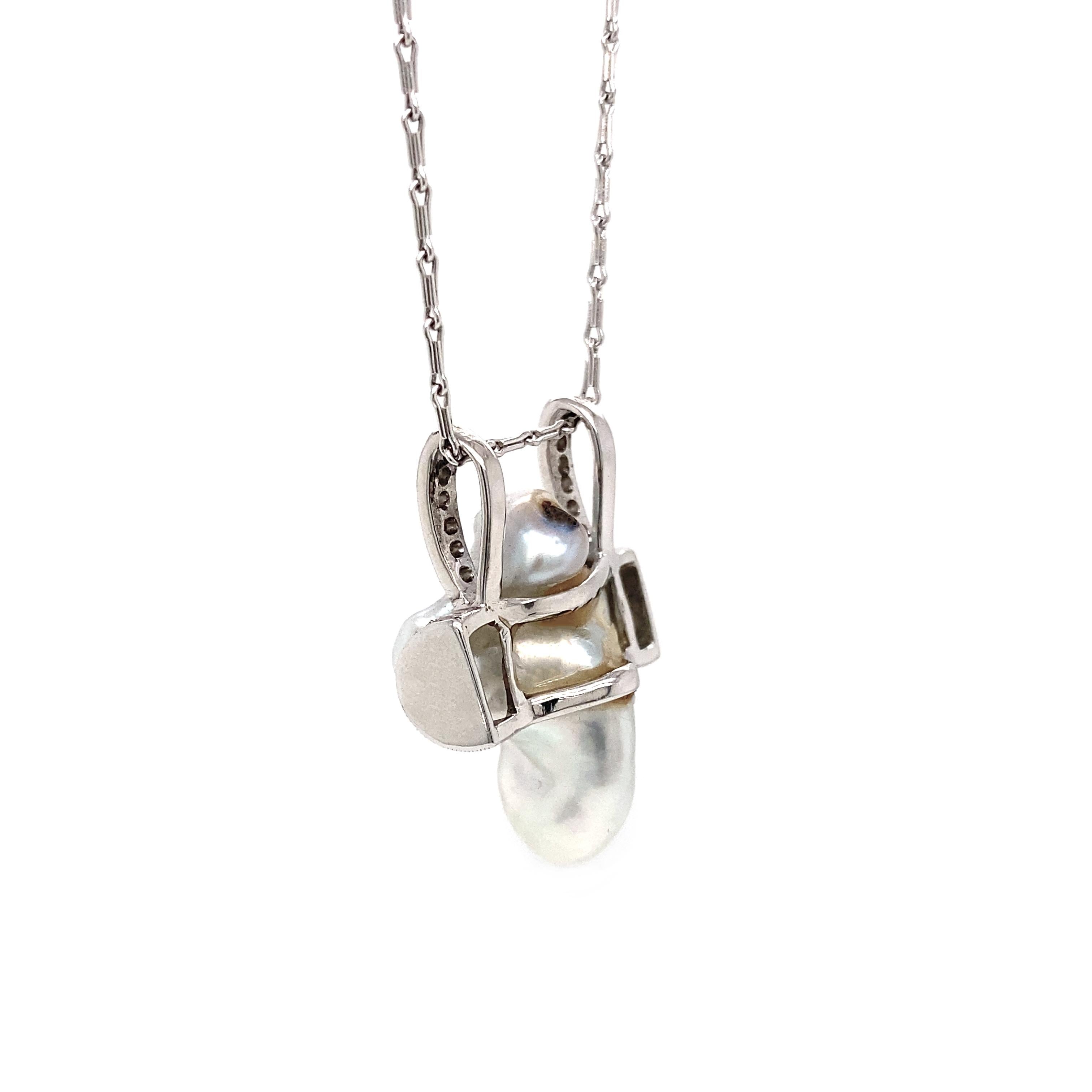 Women's or Men's Large Baroque Cultured Pearl & Diamond 18 Carat White Gold Pendant Necklace For Sale