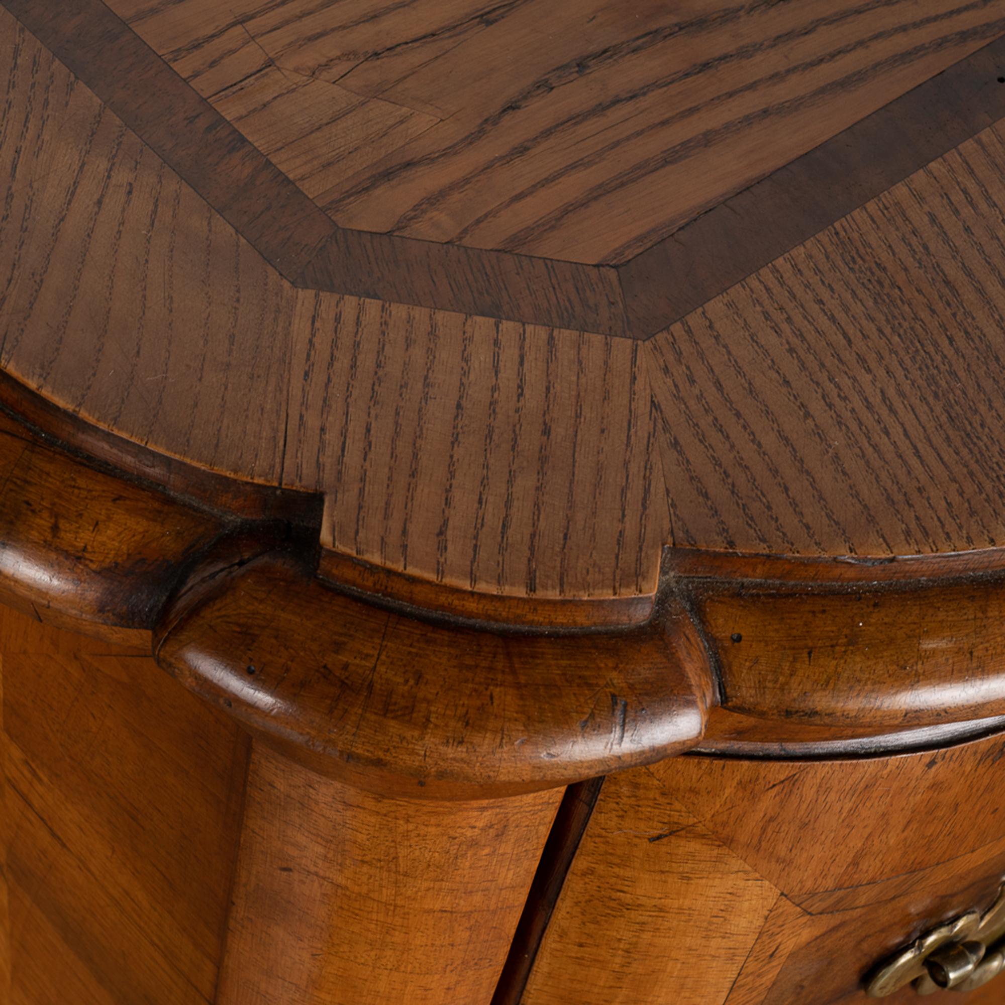 Large Baroque Walnut Chest of Three Drawers, Germany circa 1760 For Sale 5