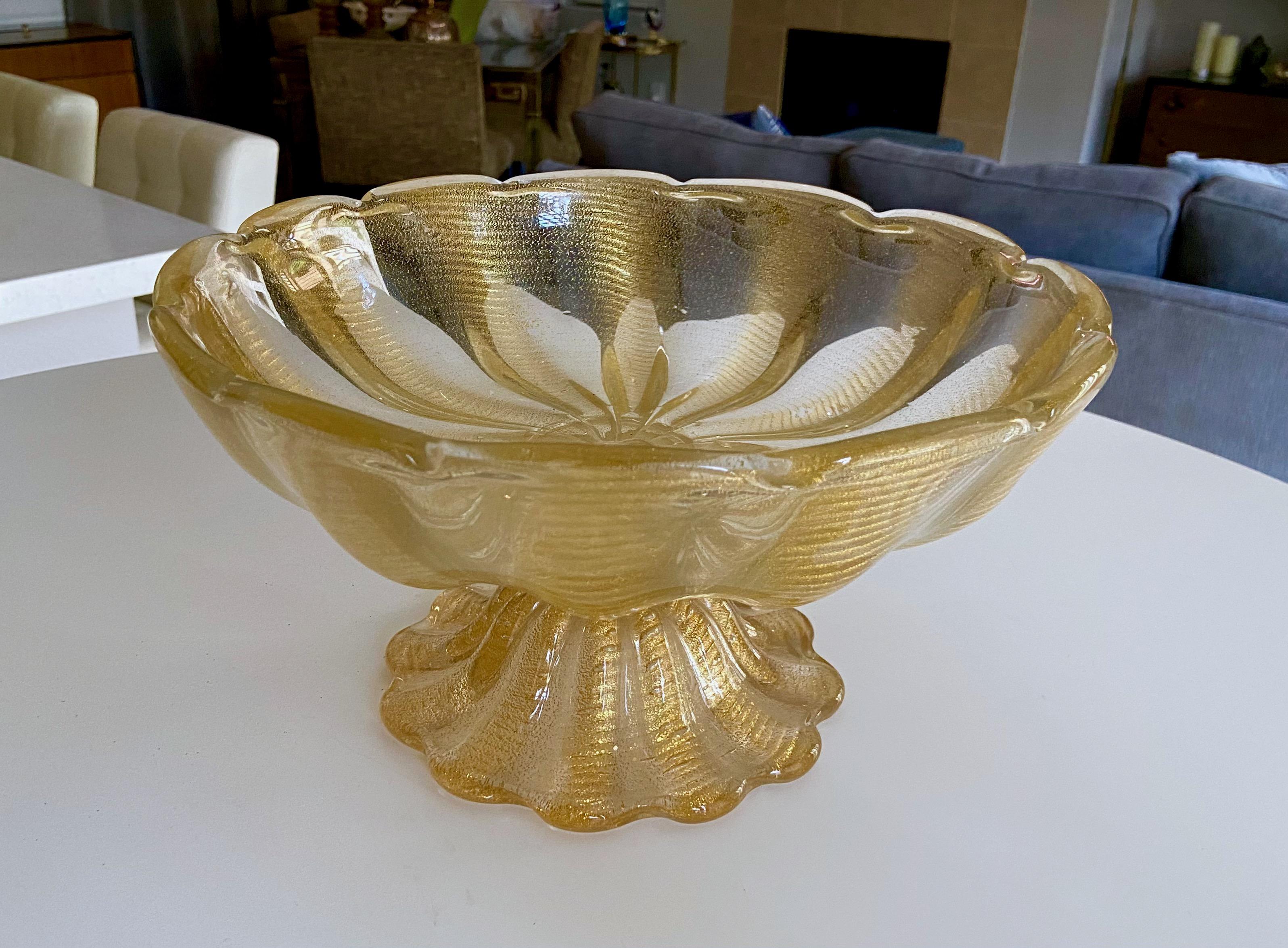 Large Barovier Coronado d'Oro Glass Centerpiece Bowl In Good Condition For Sale In Palm Springs, CA
