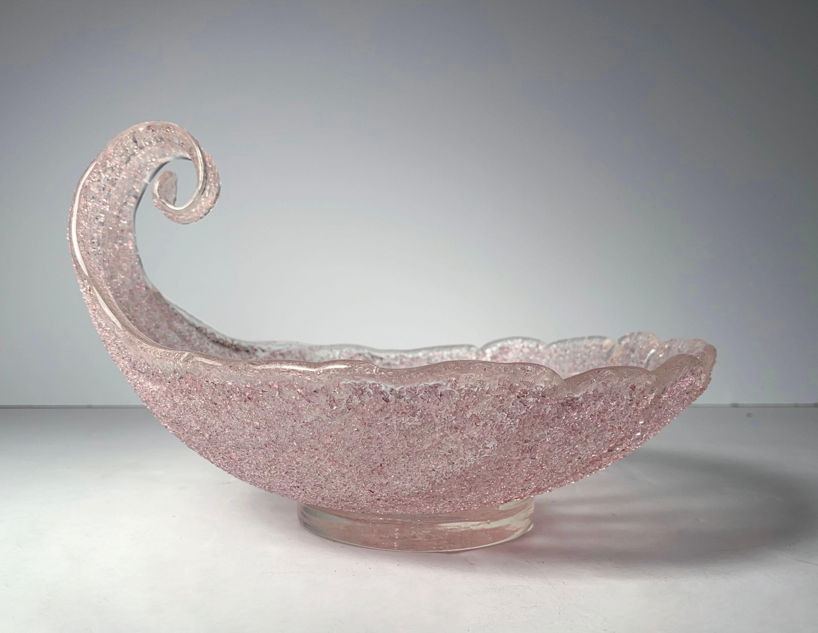 Large Barovier Rugiadoso pink glass seashell bowl.
