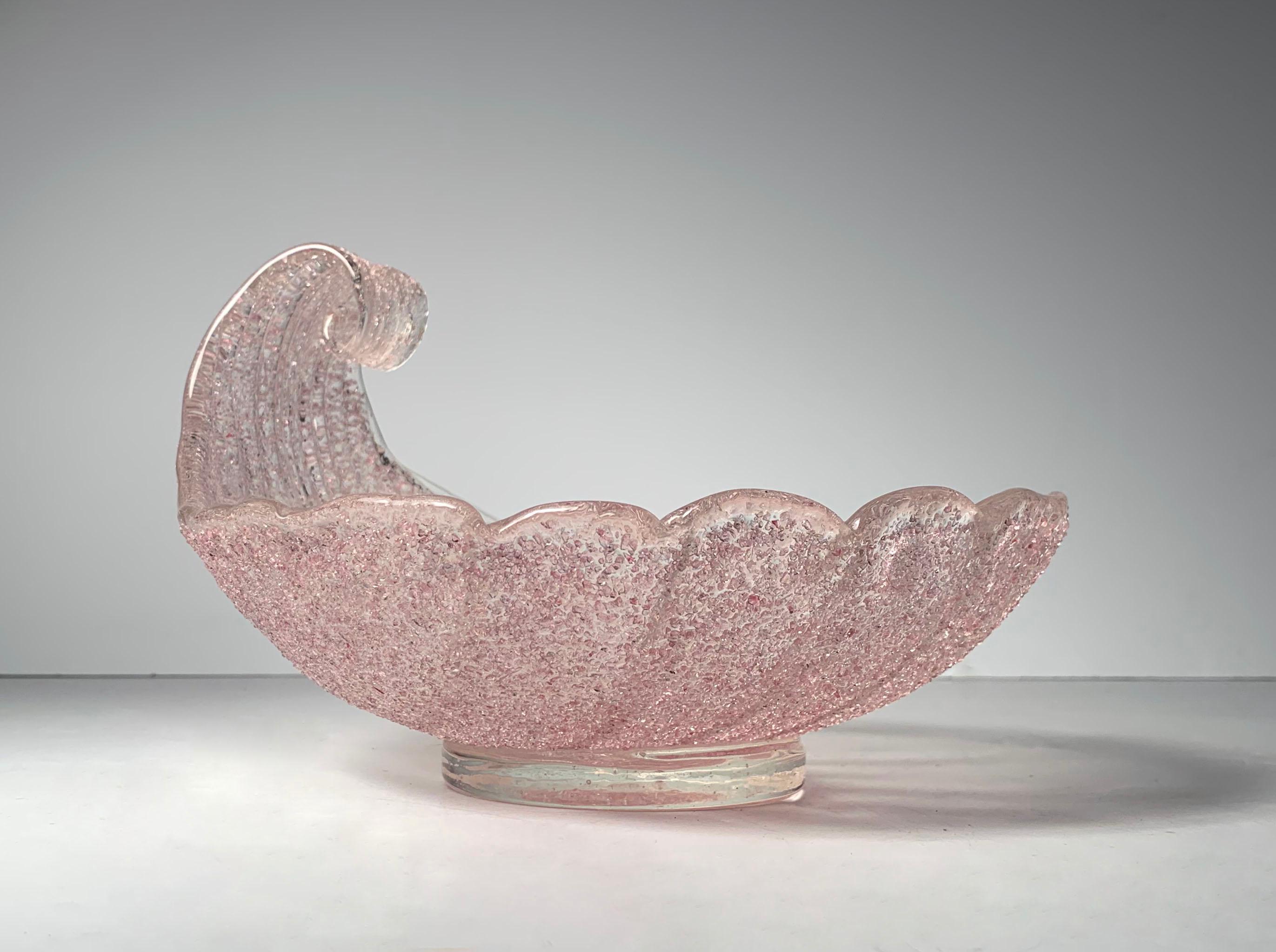 20th Century Large Barovier Rugiadoso Pink Glass Seashell Bowl For Sale