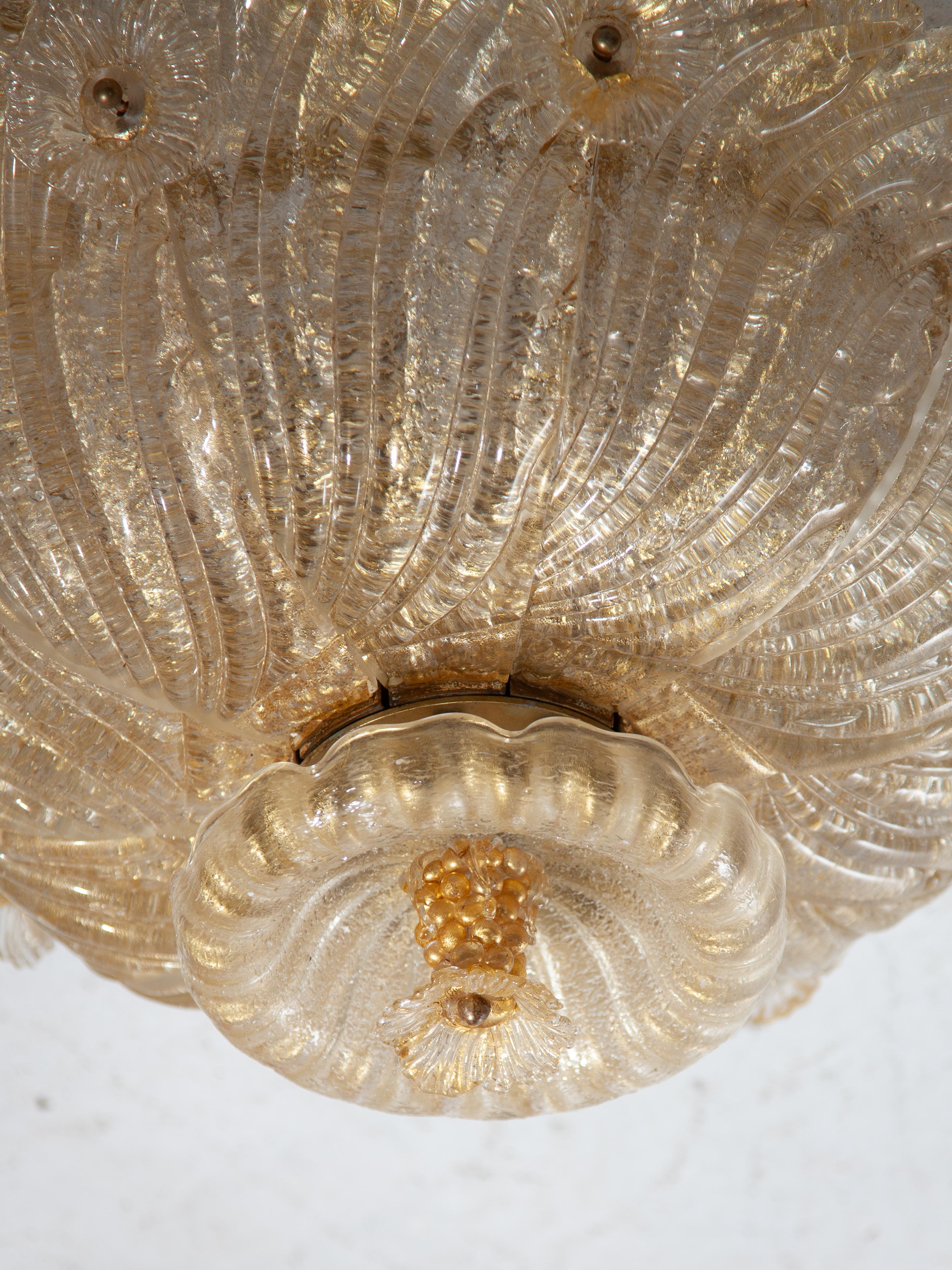 Grande lampadario Barovier&Toso in vetro artistico dorato a forma di fiore di Murano in vendita 1