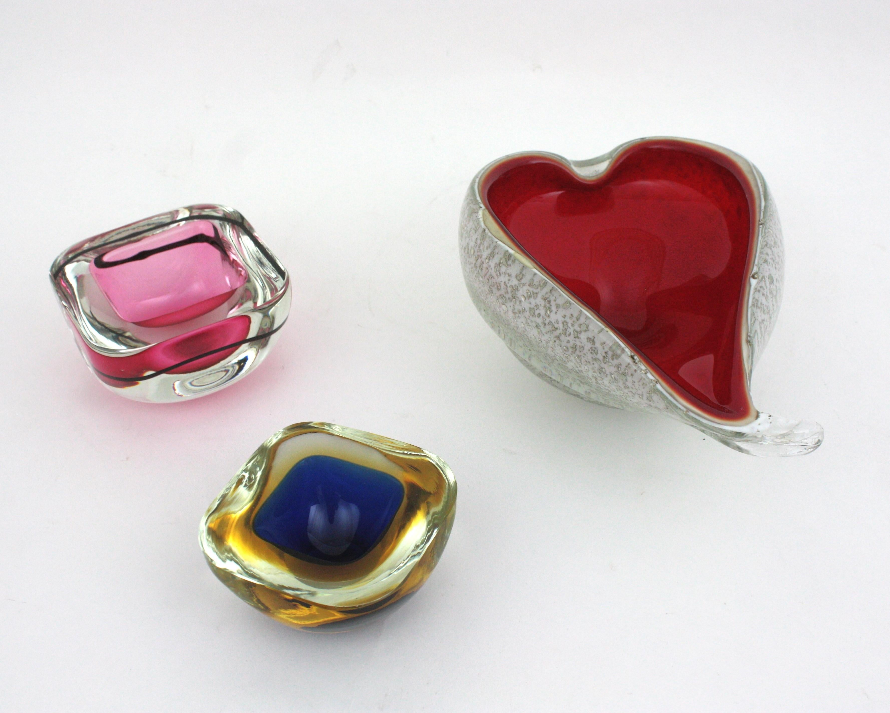 Grande ciotola in vetro artistico a forma di cuore Barovier&Toso Murano Red White Silver Flecks in vendita 10