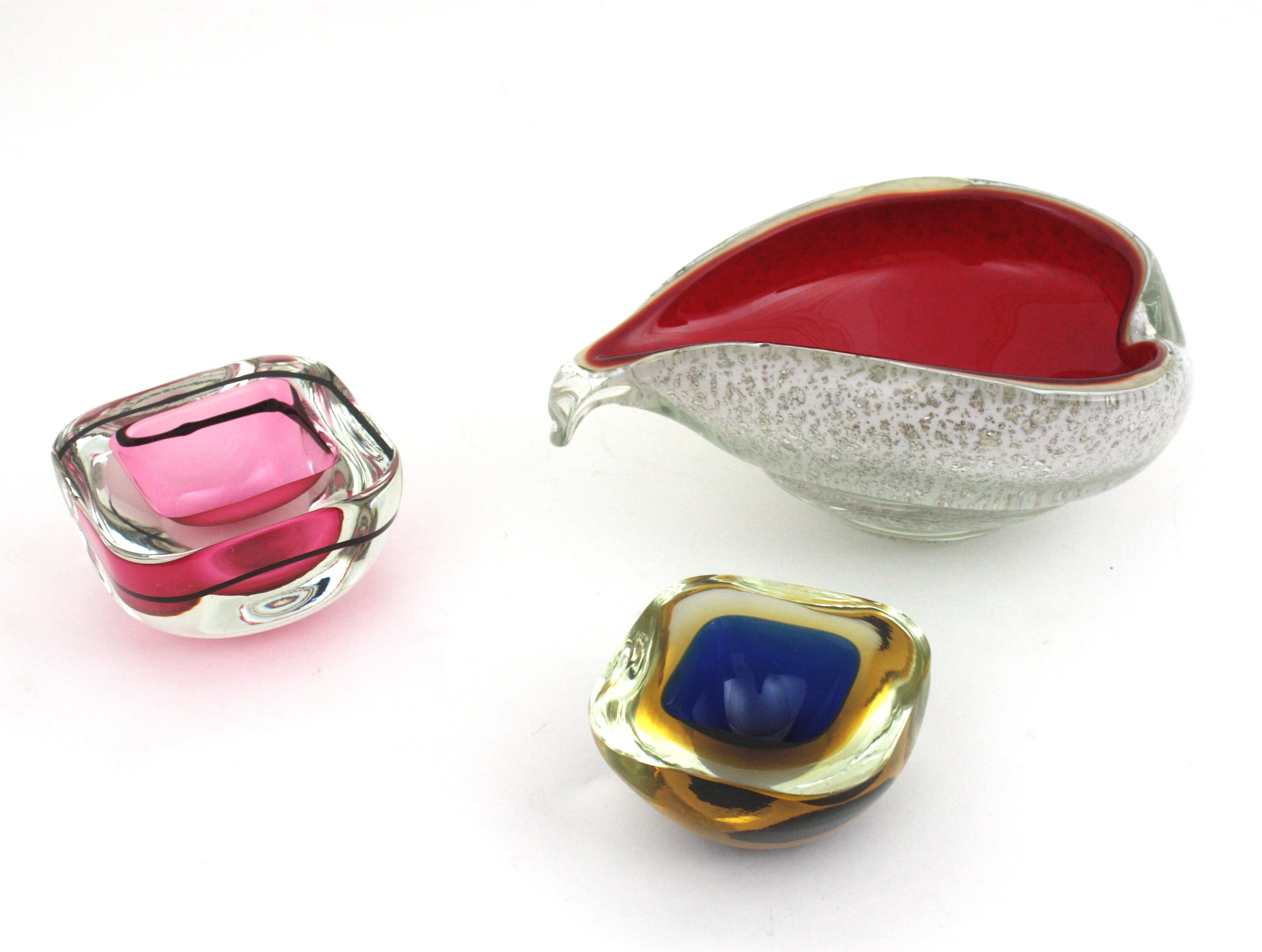 Grande ciotola in vetro artistico a forma di cuore Barovier&Toso Murano Red White Silver Flecks in vendita 1