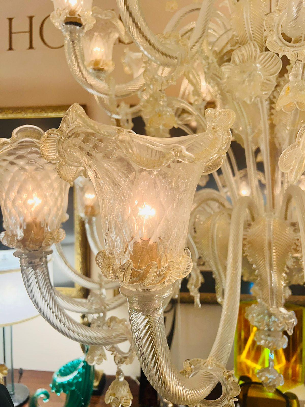Italian Large Barovier&Toso Murano glass for 36 lights circa 1950 with gold. For Sale