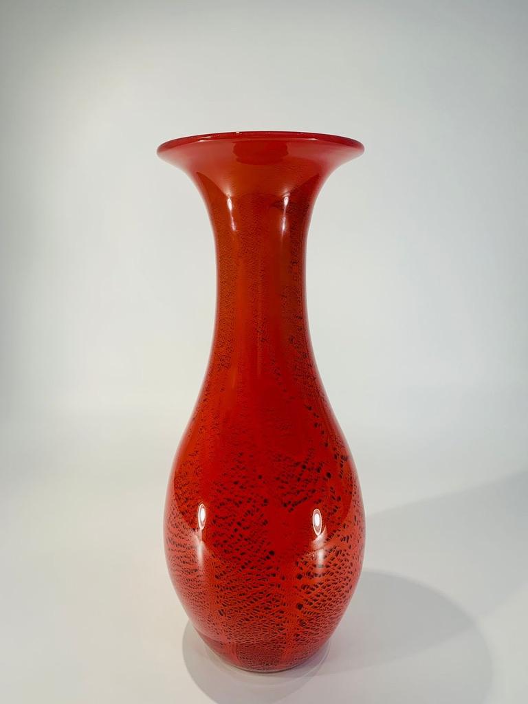 Autre Grand vase Barovier&Toso Murano circa 1950 corail et noir. en vente