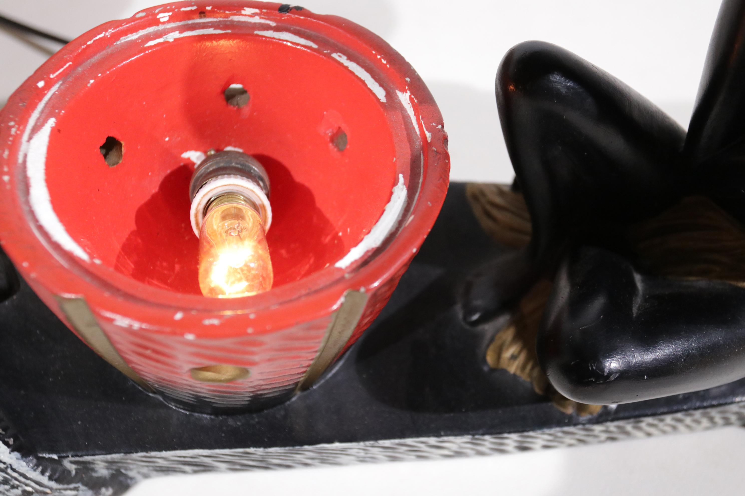 Grande époque du Duron de Barsony. Lampe de table, couples africains ethniques en canoë, années 50 en vente 4