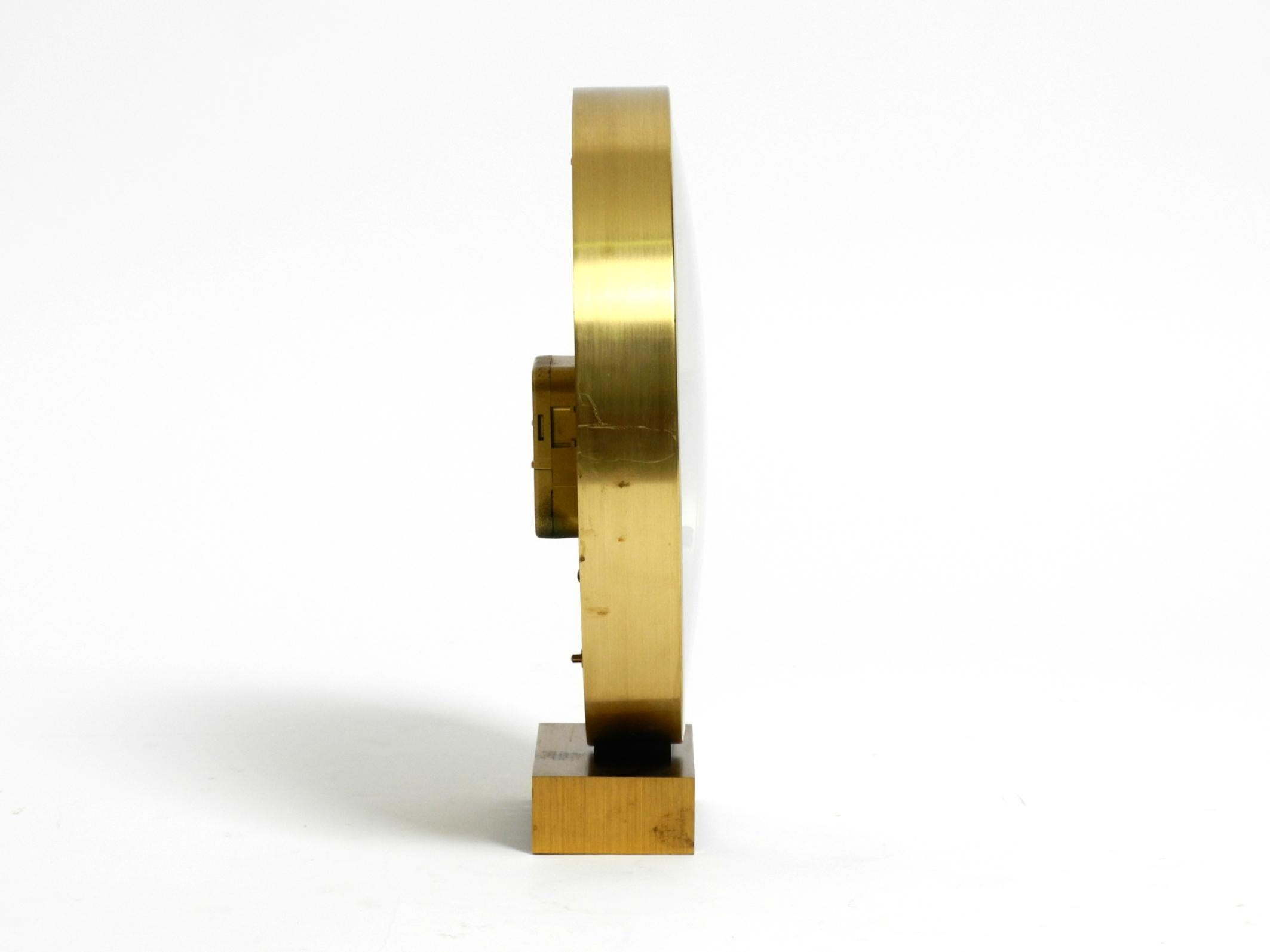 Large battery-operated brass world clock Heinrich Möller for Kienzle from 1978 In Good Condition For Sale In München, DE