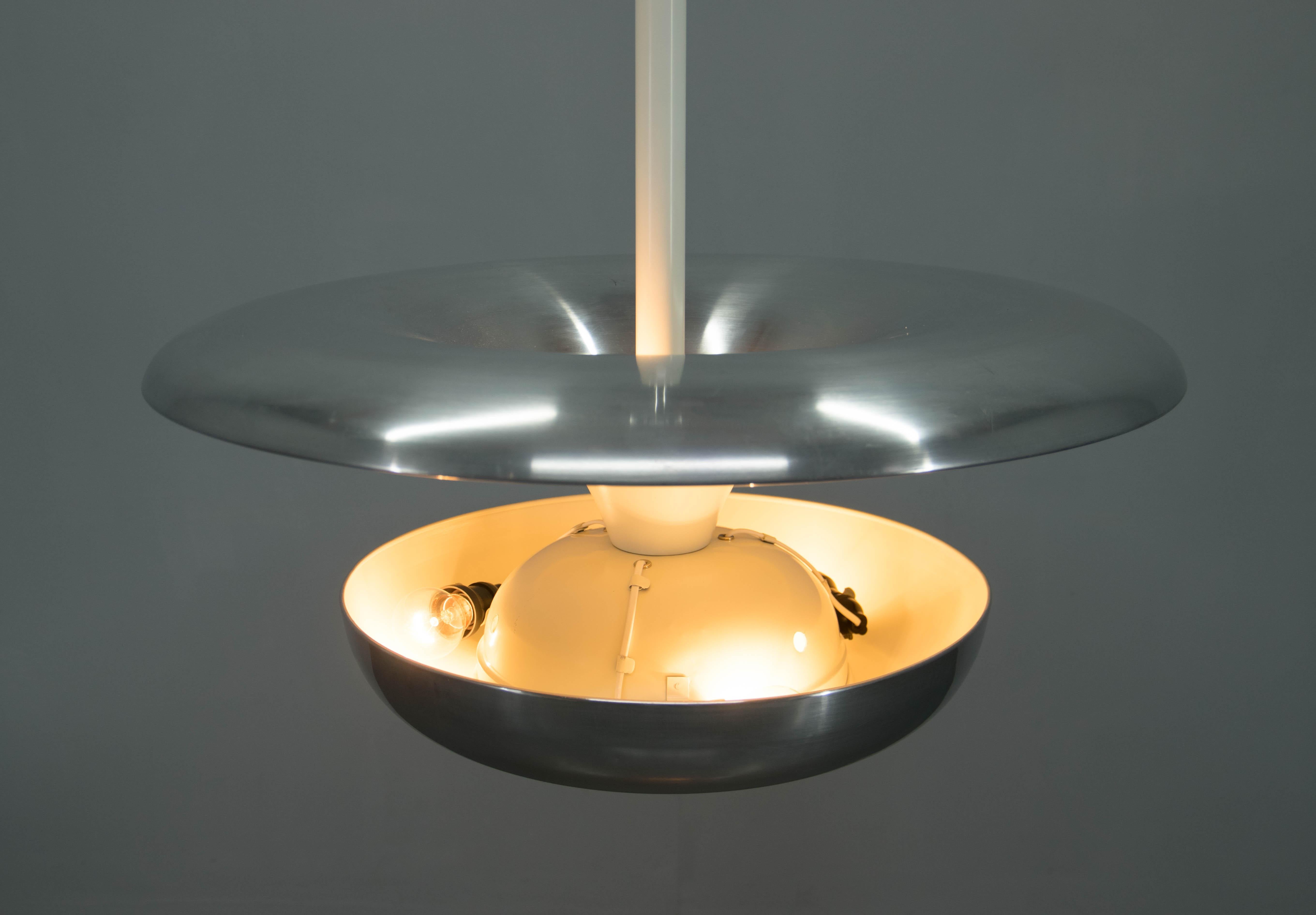 Gran araña Bauhaus de Franta Anyz para IAS, años 20, restaurada en Bueno estado para la venta en Praha, CZ