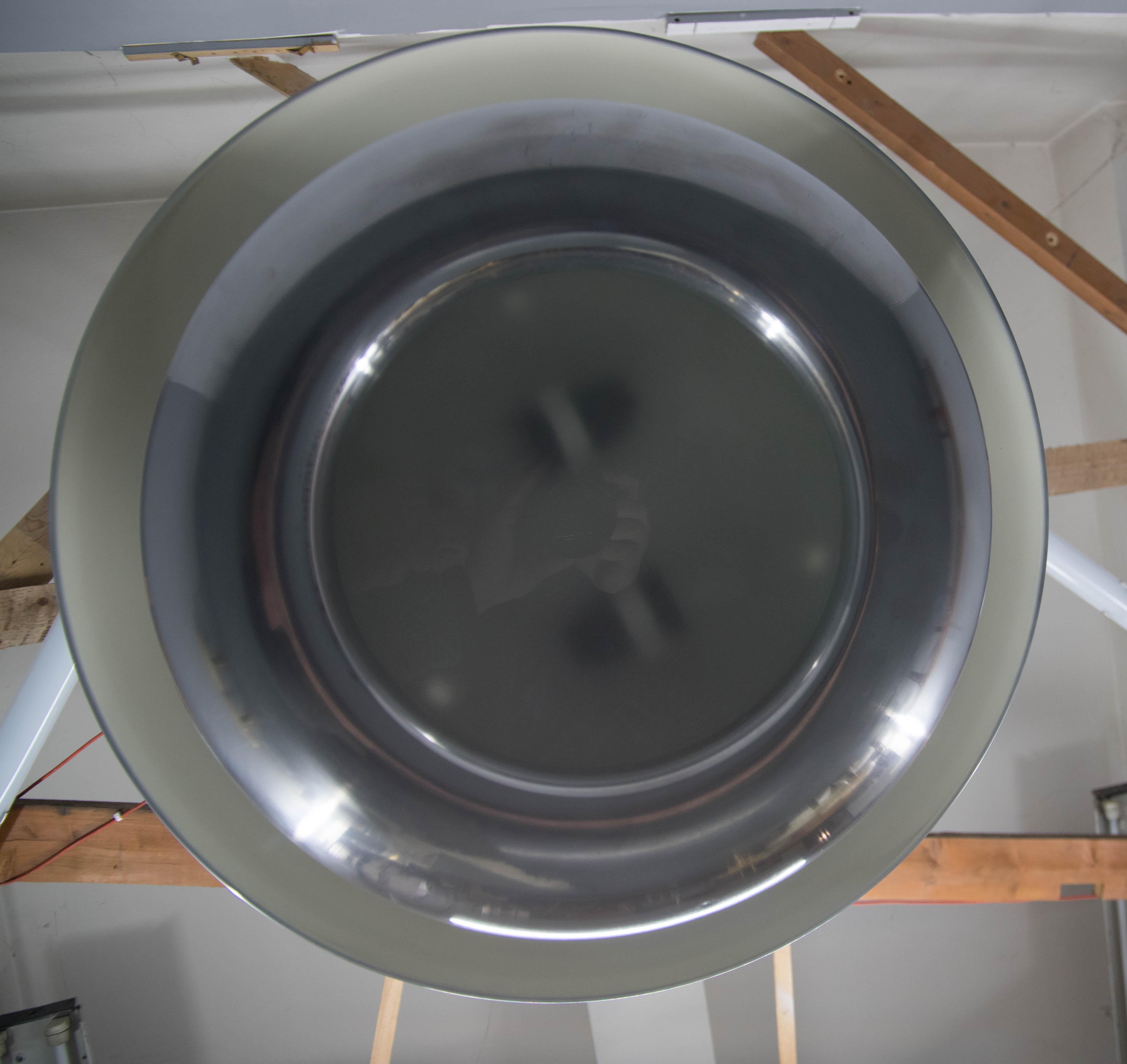 Großer Bauhaus-Kronleuchter von IAS, 1920er Jahre, restauriert (Aluminium) im Angebot