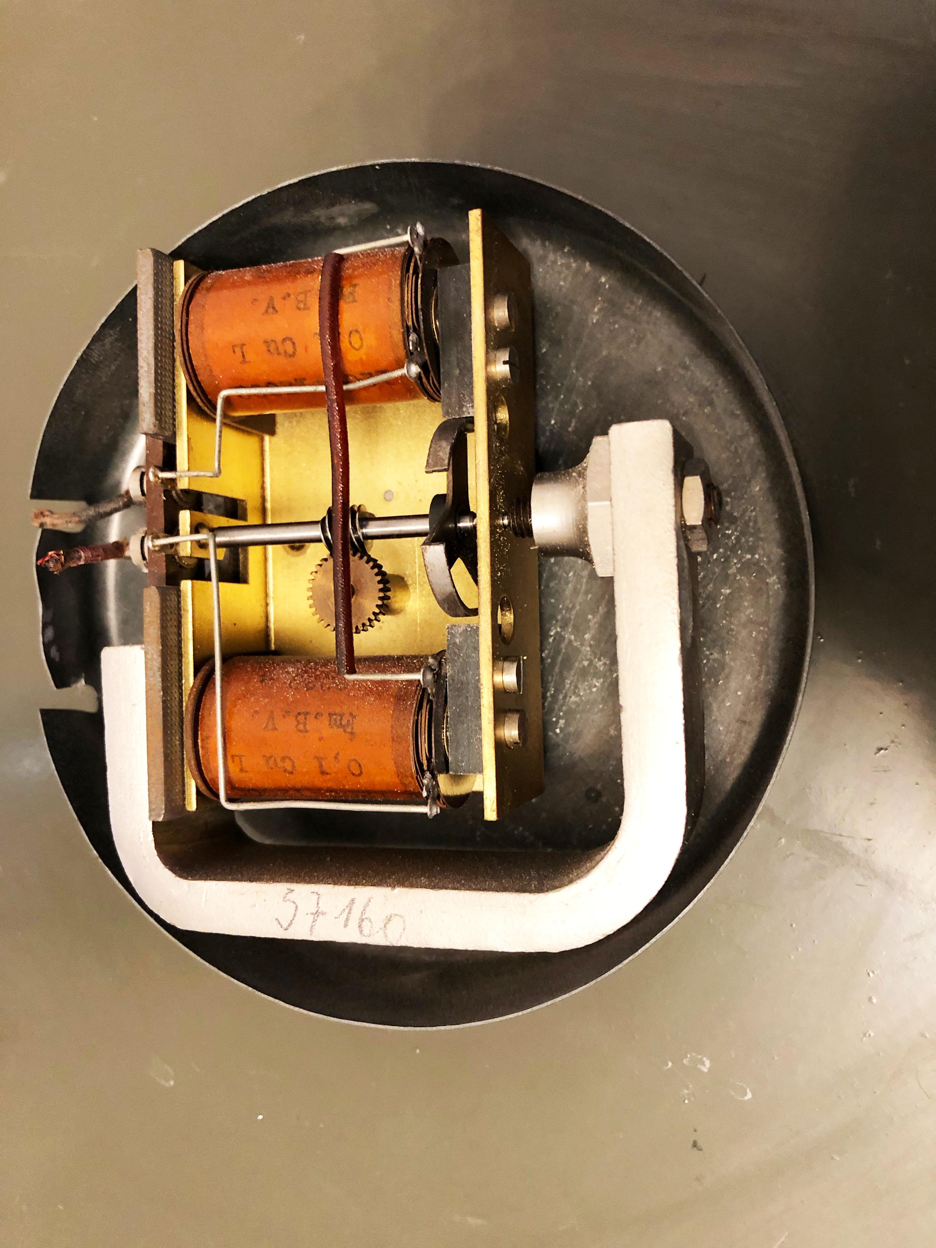 Large Bauhaus Siemens Industrial, Factory, Workshop Wall Clock In Excellent Condition In Vienna, AT