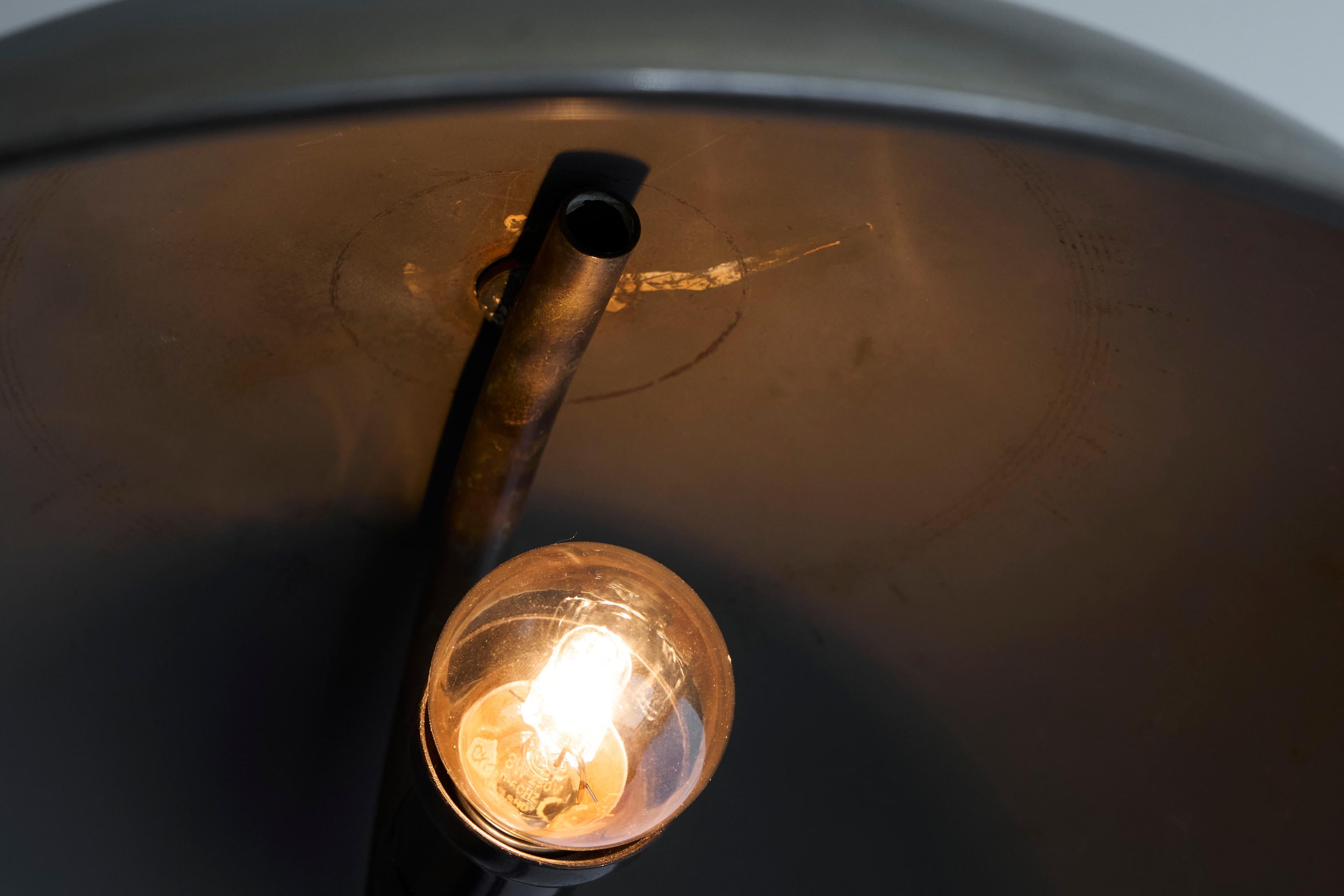 Large Bauhaus Style Table Lamp in Patinated Brass 1930s For Sale 2
