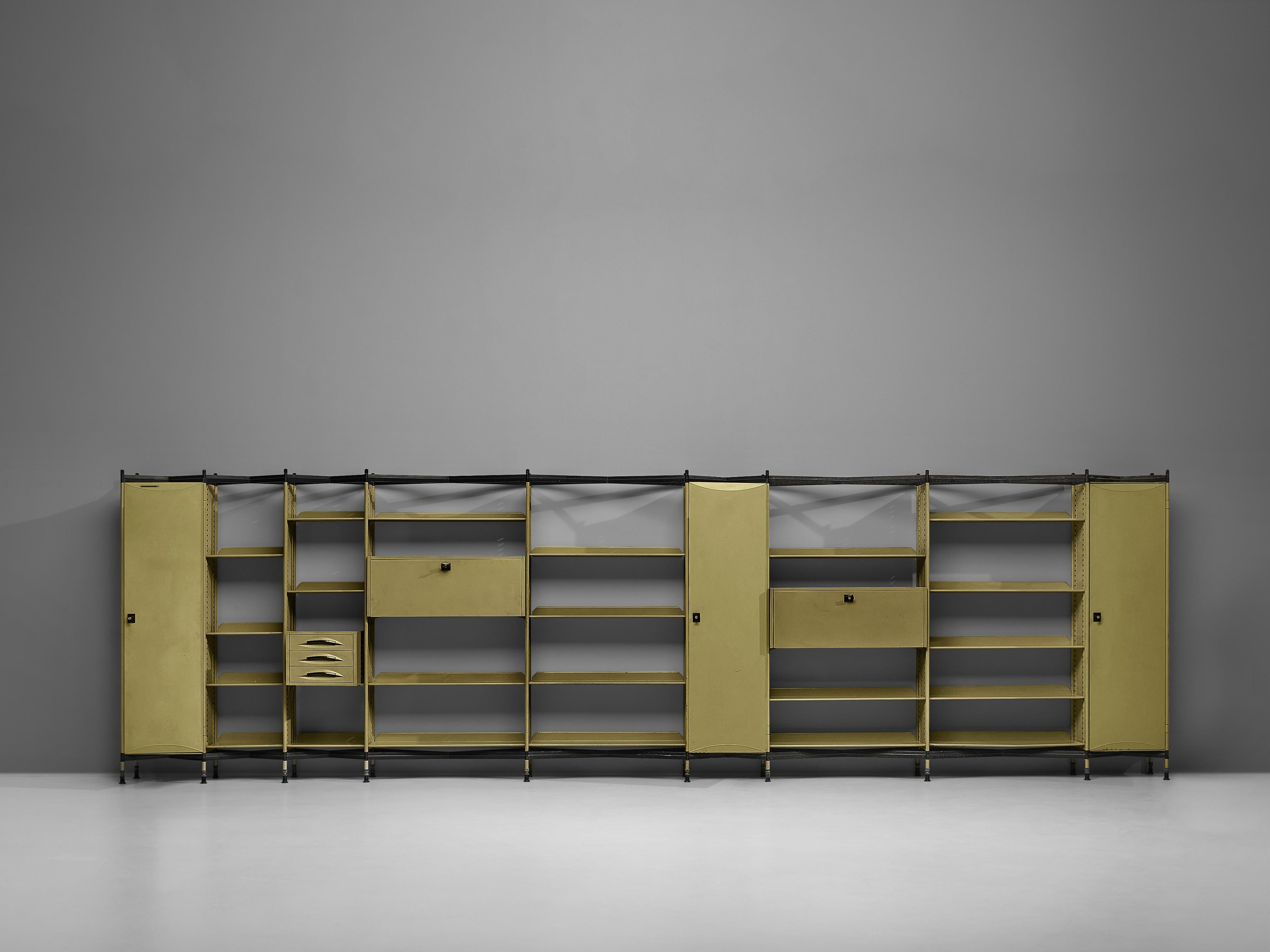 Large BBPR ‘Spazio’ Wall-Unit in Metal In Good Condition In Waalwijk, NL