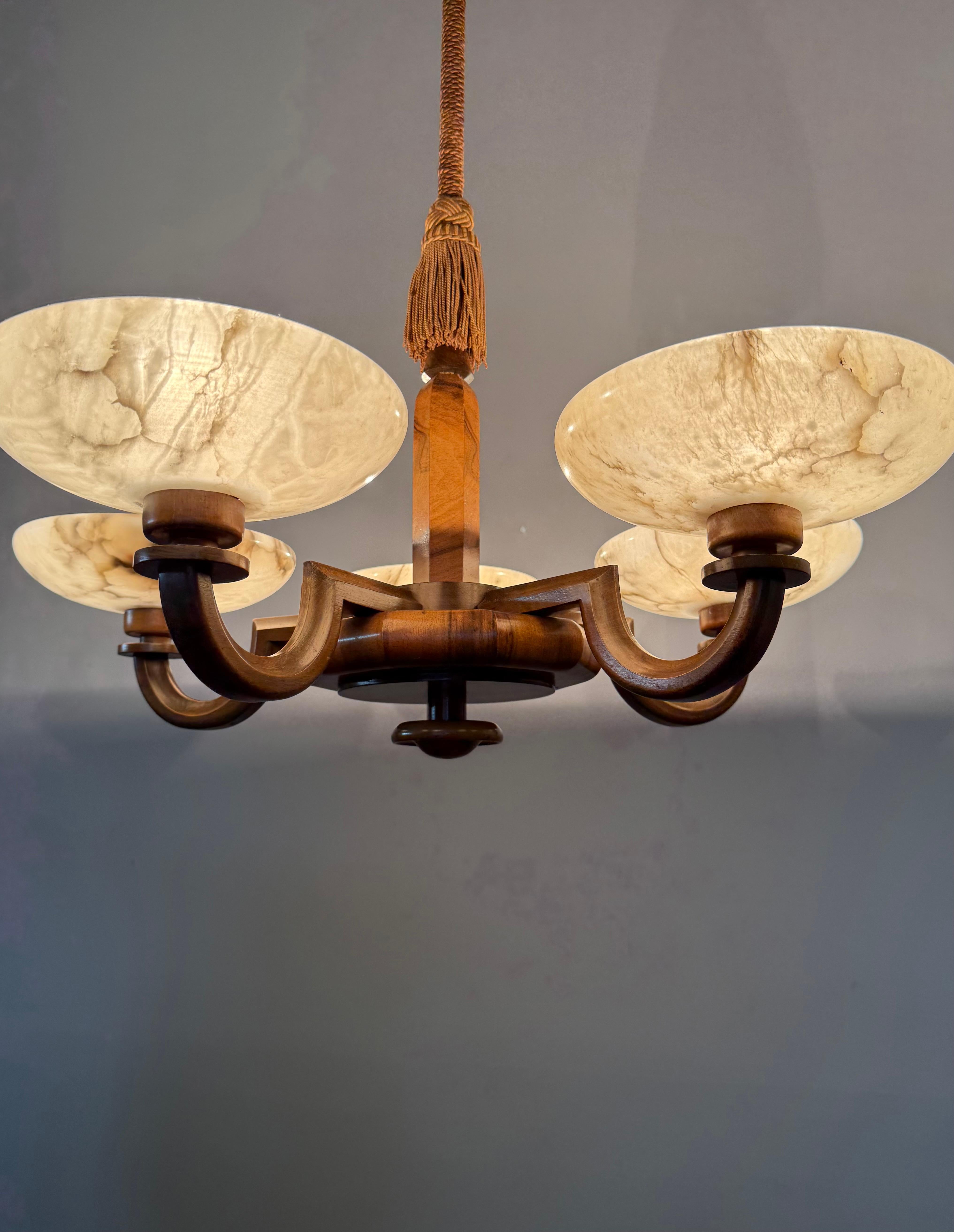 Large & Beautiful Art Deco Walnut-Wood Chandelier w. Striking Alabaster Shades 13