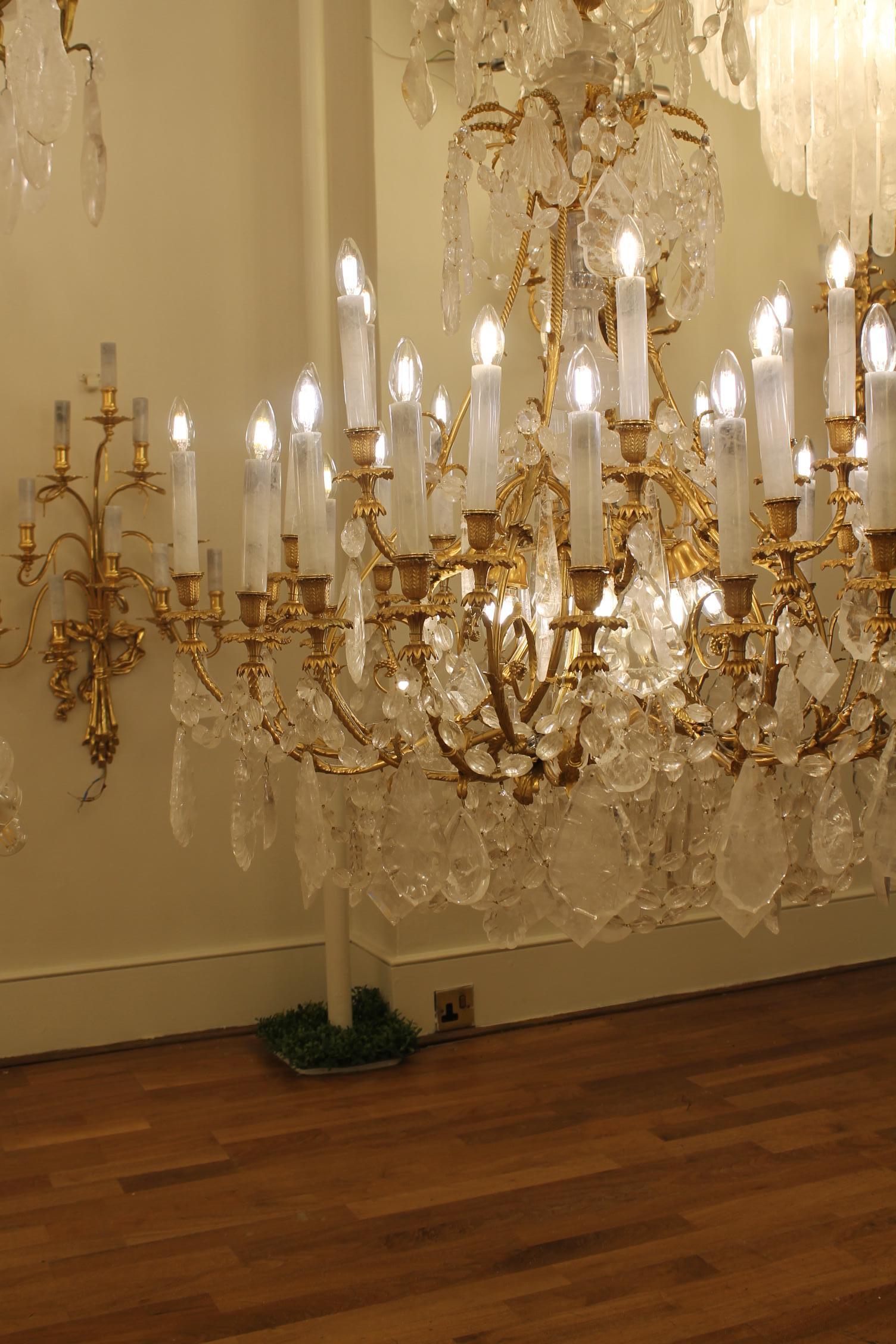 Large beautiful bronze and Rock Crystal French Baccarat chandelier with 36 light For Sale 3