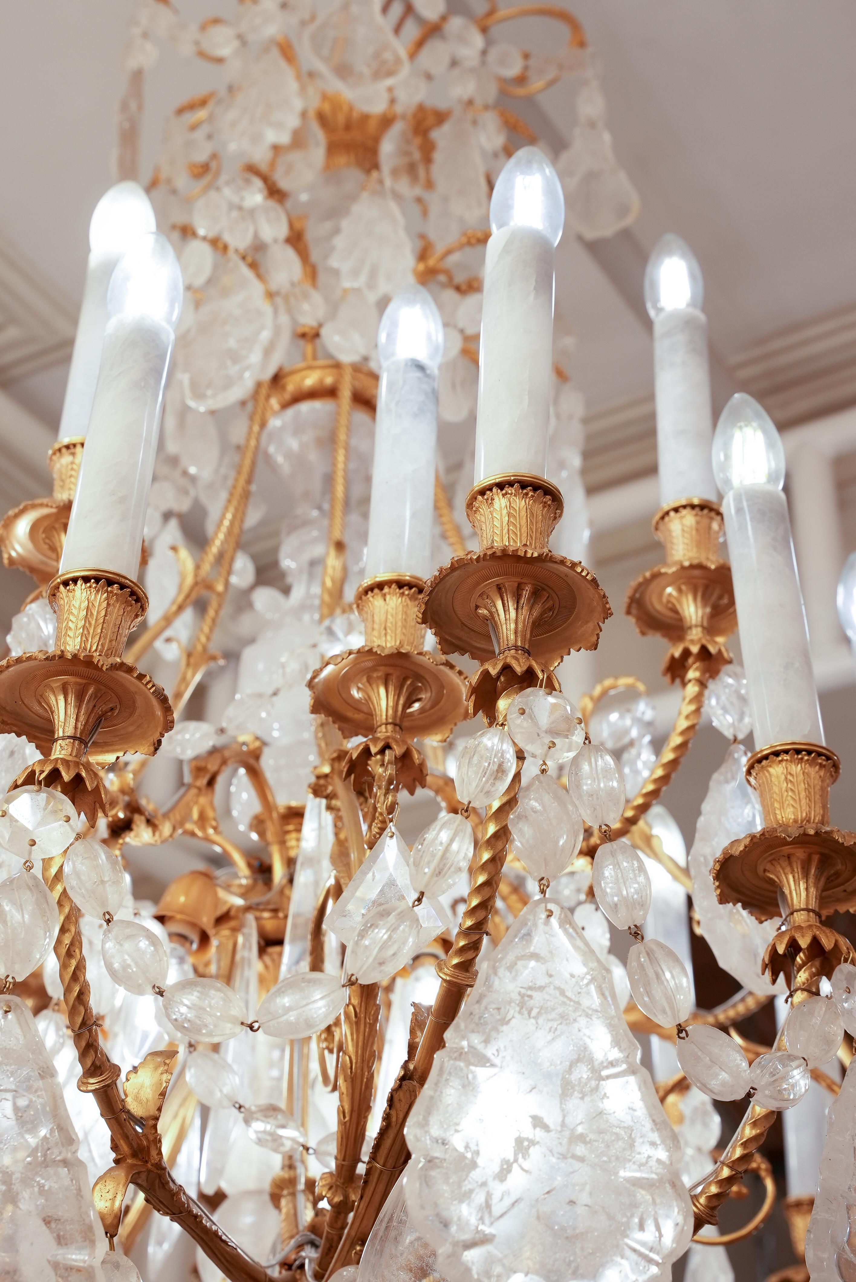 Grande e bella  Baccarat  e lampadario Frencht in cristallo di rocca con 36 luci in vendita 6