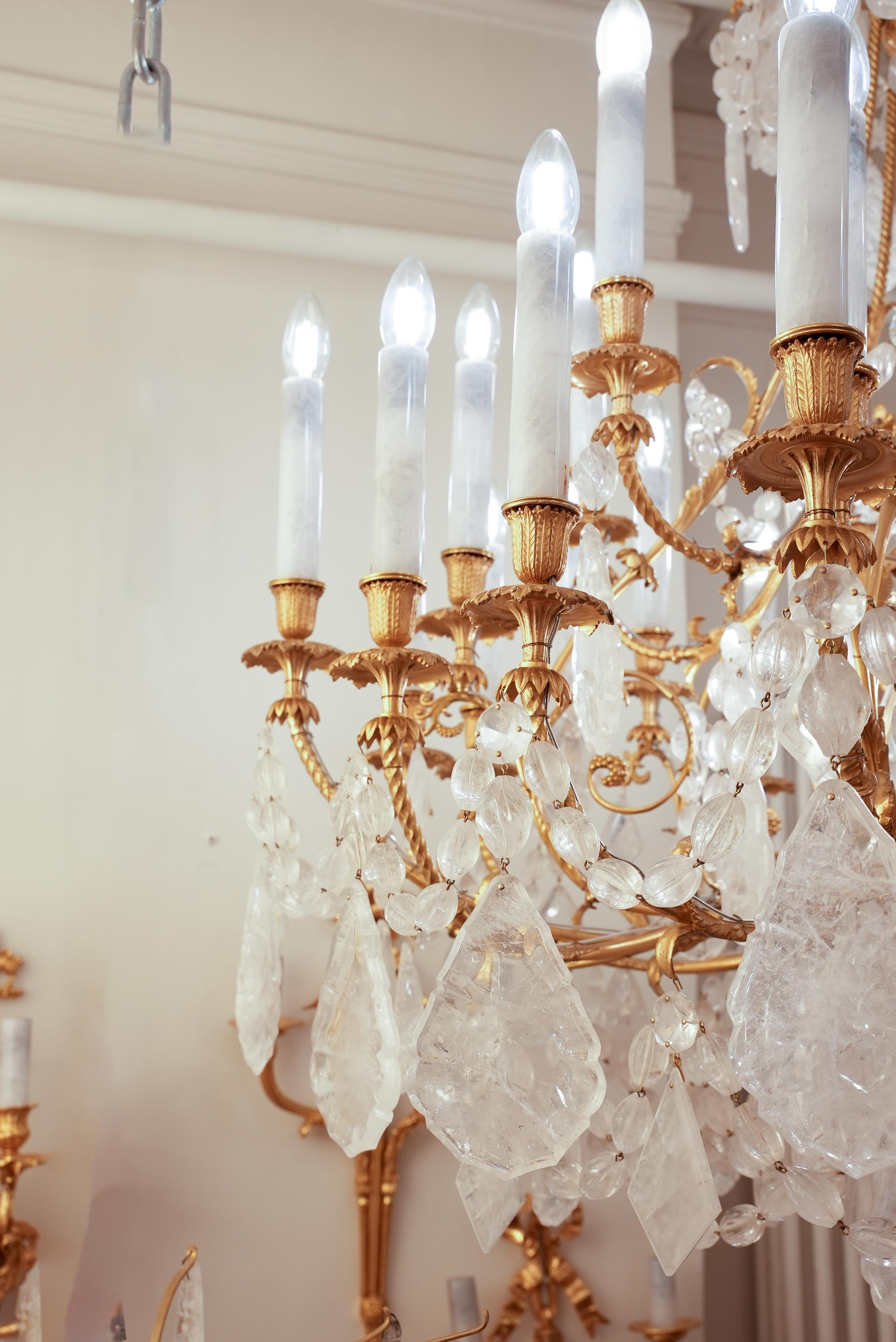 Grande e bella  Baccarat  e lampadario Frencht in cristallo di rocca con 36 luci in vendita 8