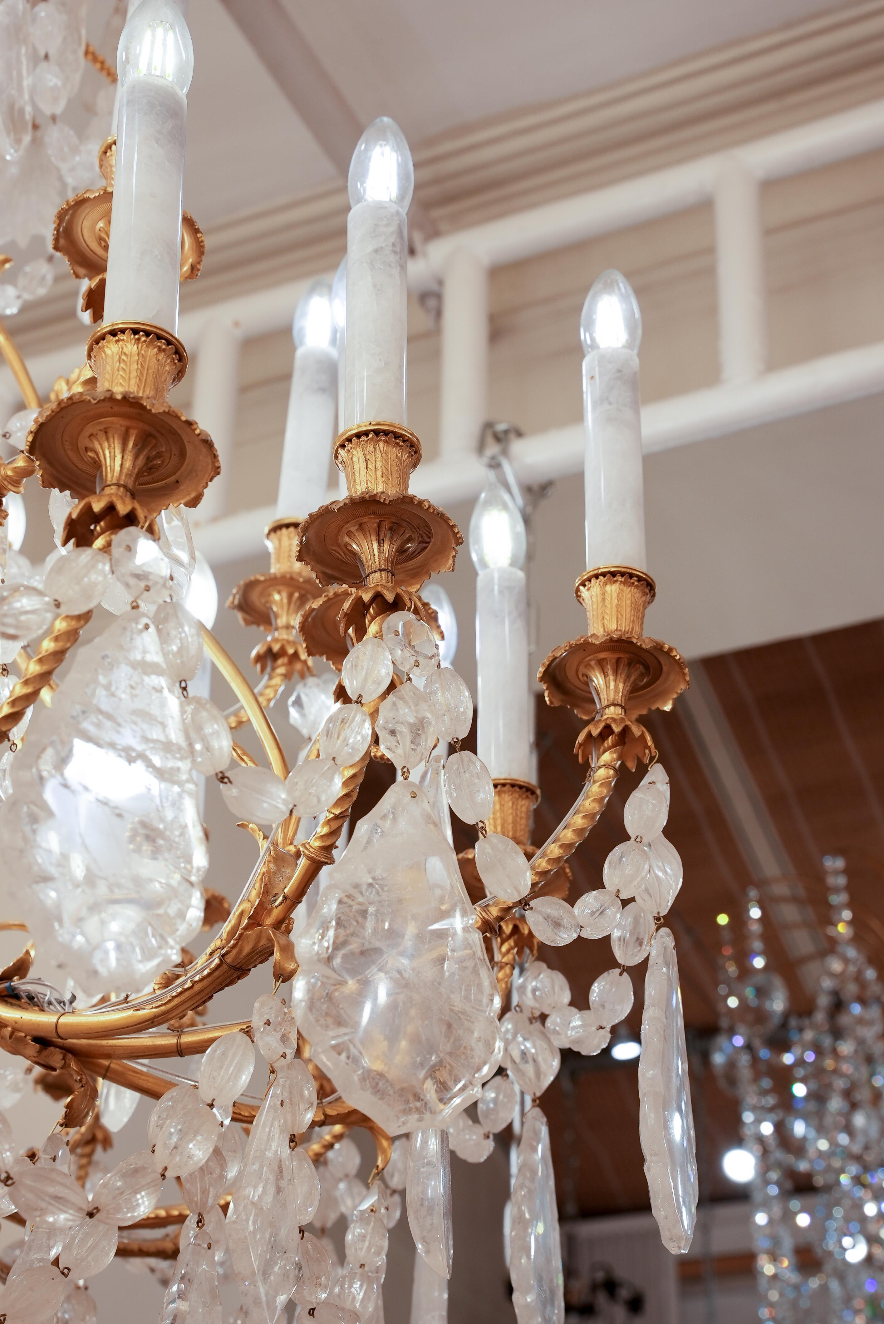 Grande e bella  Baccarat  e lampadario Frencht in cristallo di rocca con 36 luci in vendita 1