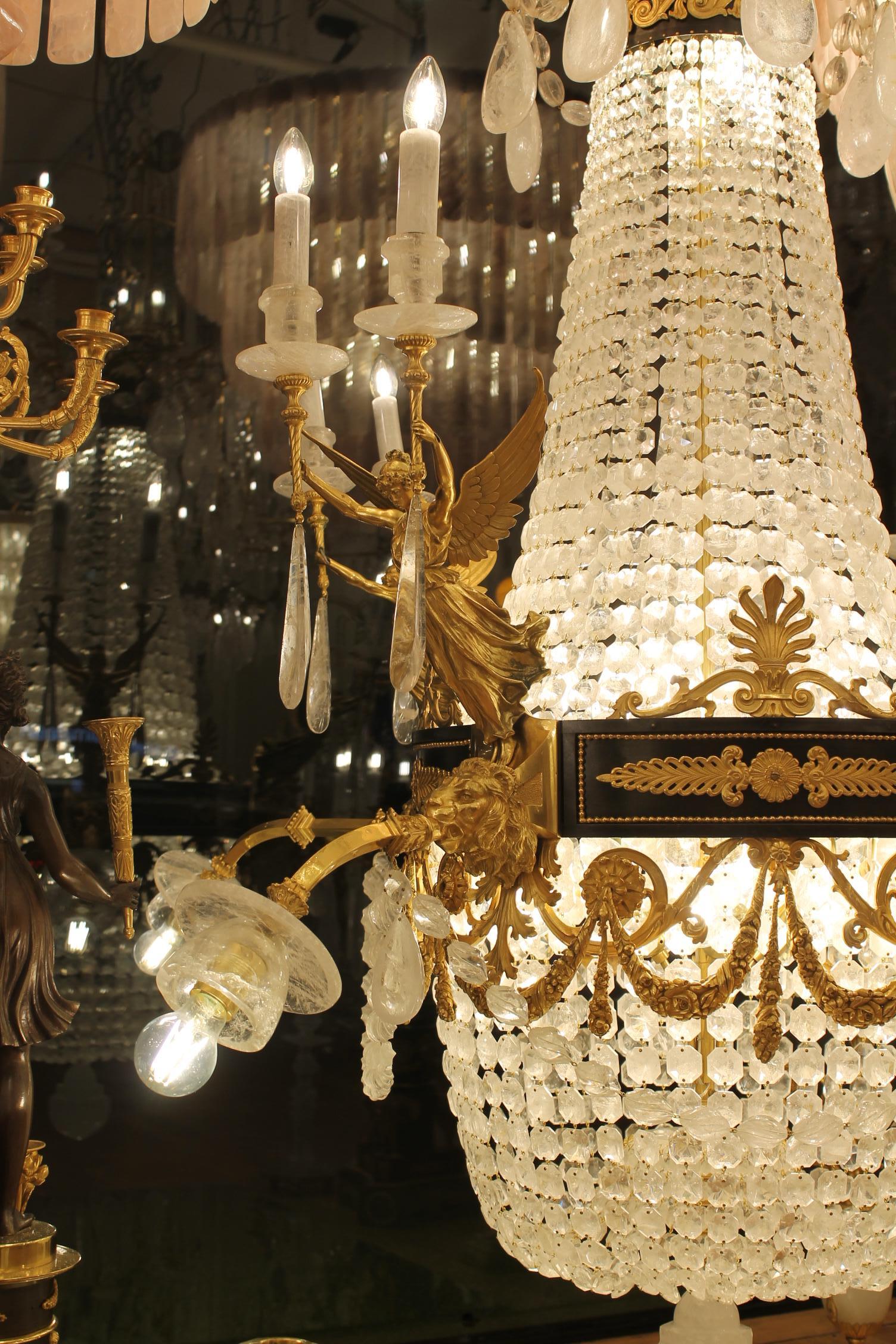 Grande e bellissimo lampadario Gasolier in bronzo e cristallo di rocca con 36 luci in vendita 7