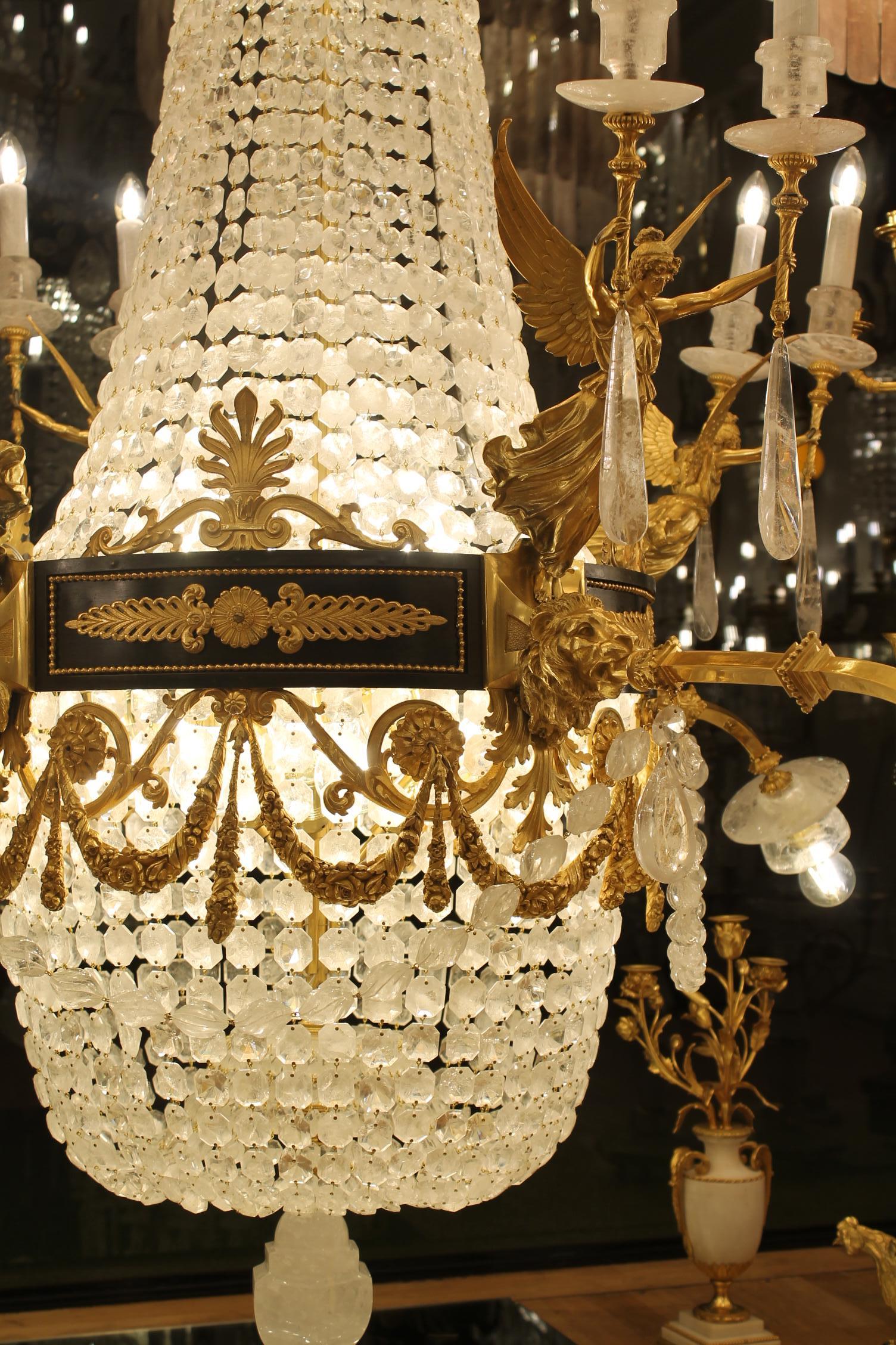 Grande e bellissimo lampadario Gasolier in bronzo e cristallo di rocca con 36 luci in vendita 8