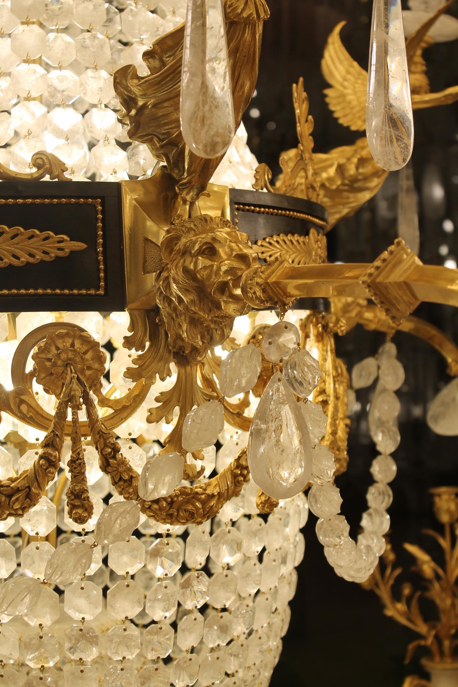 Grande e bellissimo lampadario Gasolier in bronzo e cristallo di rocca con 36 luci in vendita 3