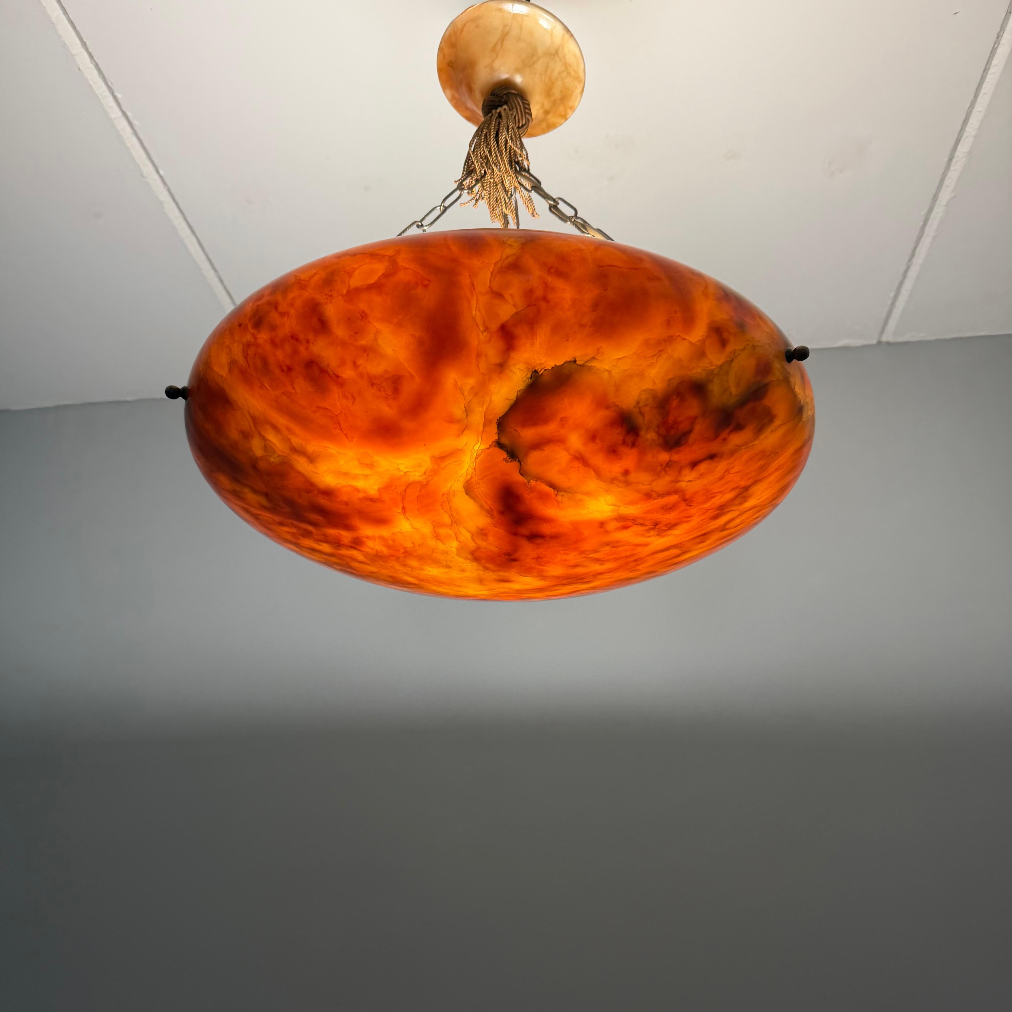 Large Beautiful Timeless & Colorful Alabaster & Bronze Chandelier Pendant Light in vendita 9