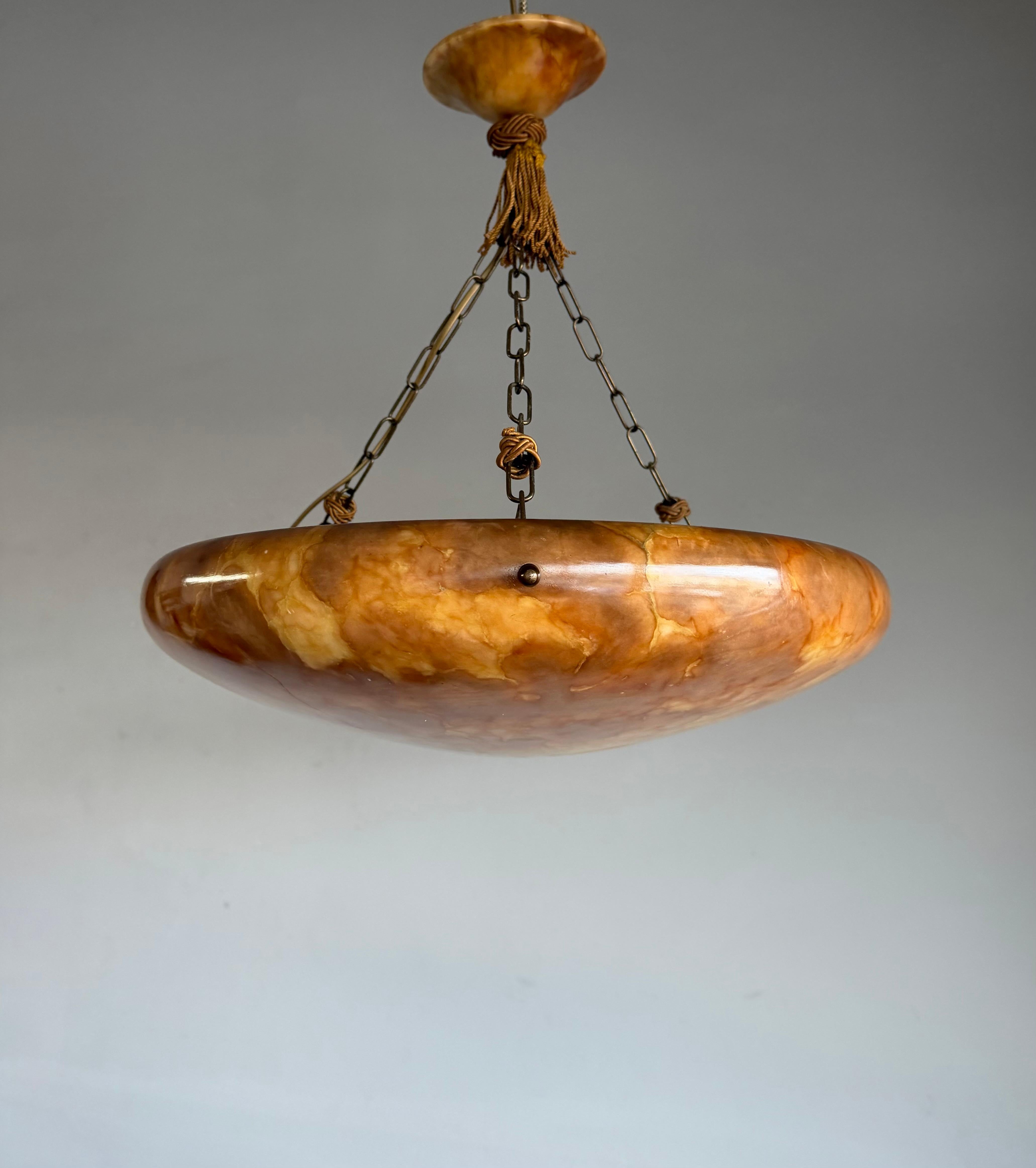 Large Beautiful Timeless & Colorful Alabaster & Bronze Chandelier Pendant Light in vendita 1