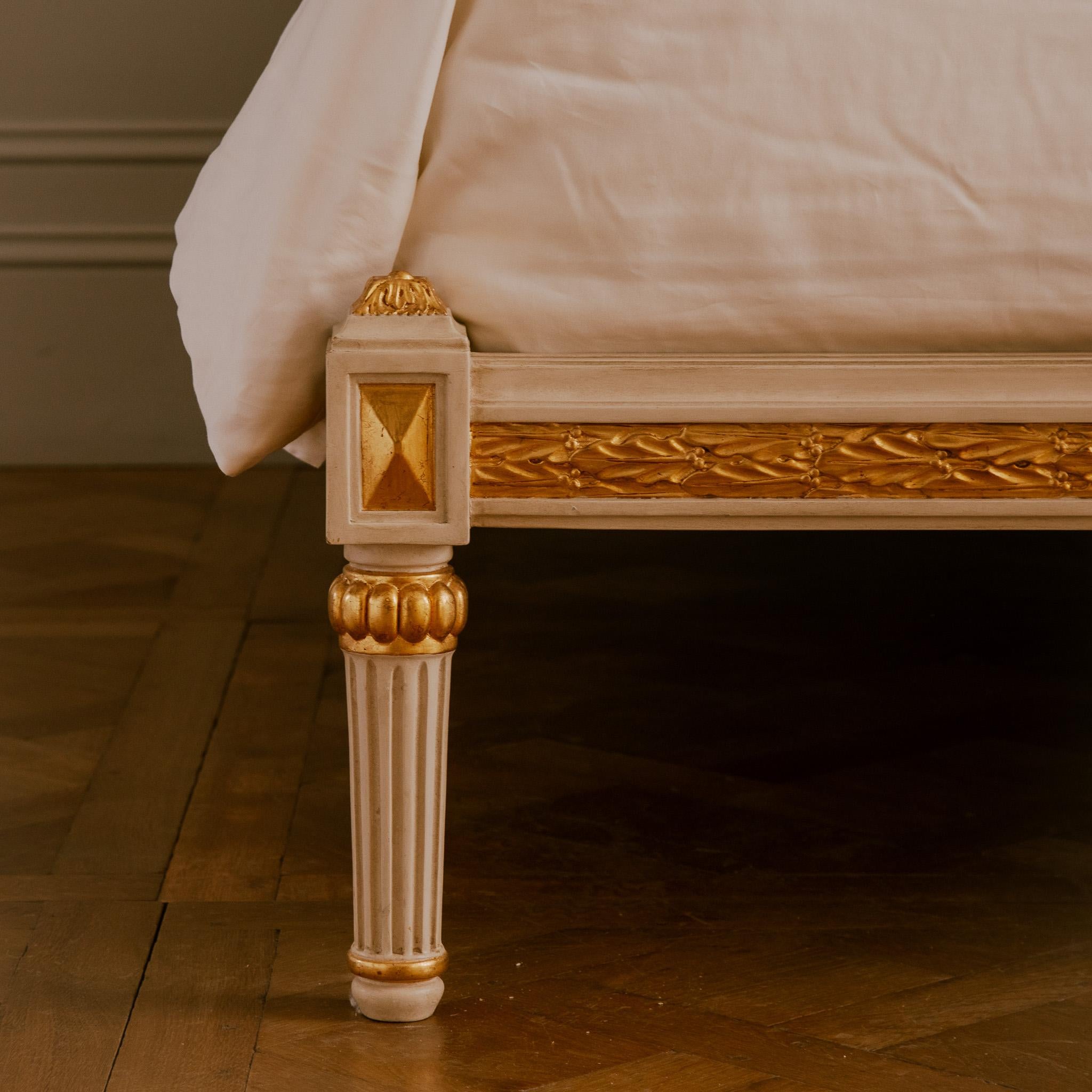 English Rosace Bed, US King Hand Carved in the Louis XVI Style by La Maison London For Sale