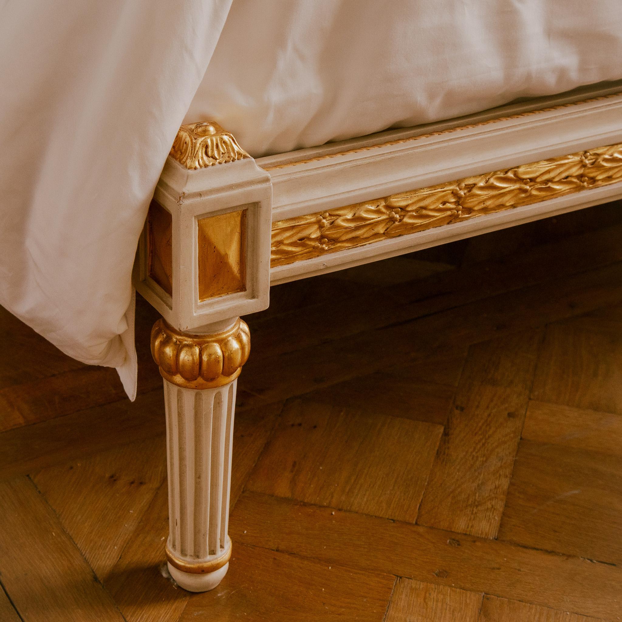 Hand-Carved Rosace Bed, US King Hand Carved in the Louis XVI Style by La Maison London For Sale