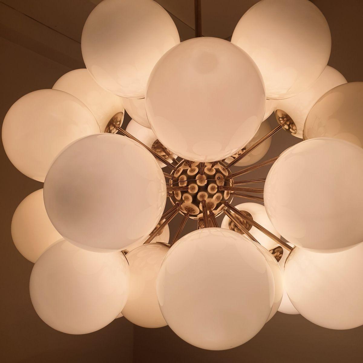 Brass Large beige glass Sputnik chandelier, Italy For Sale