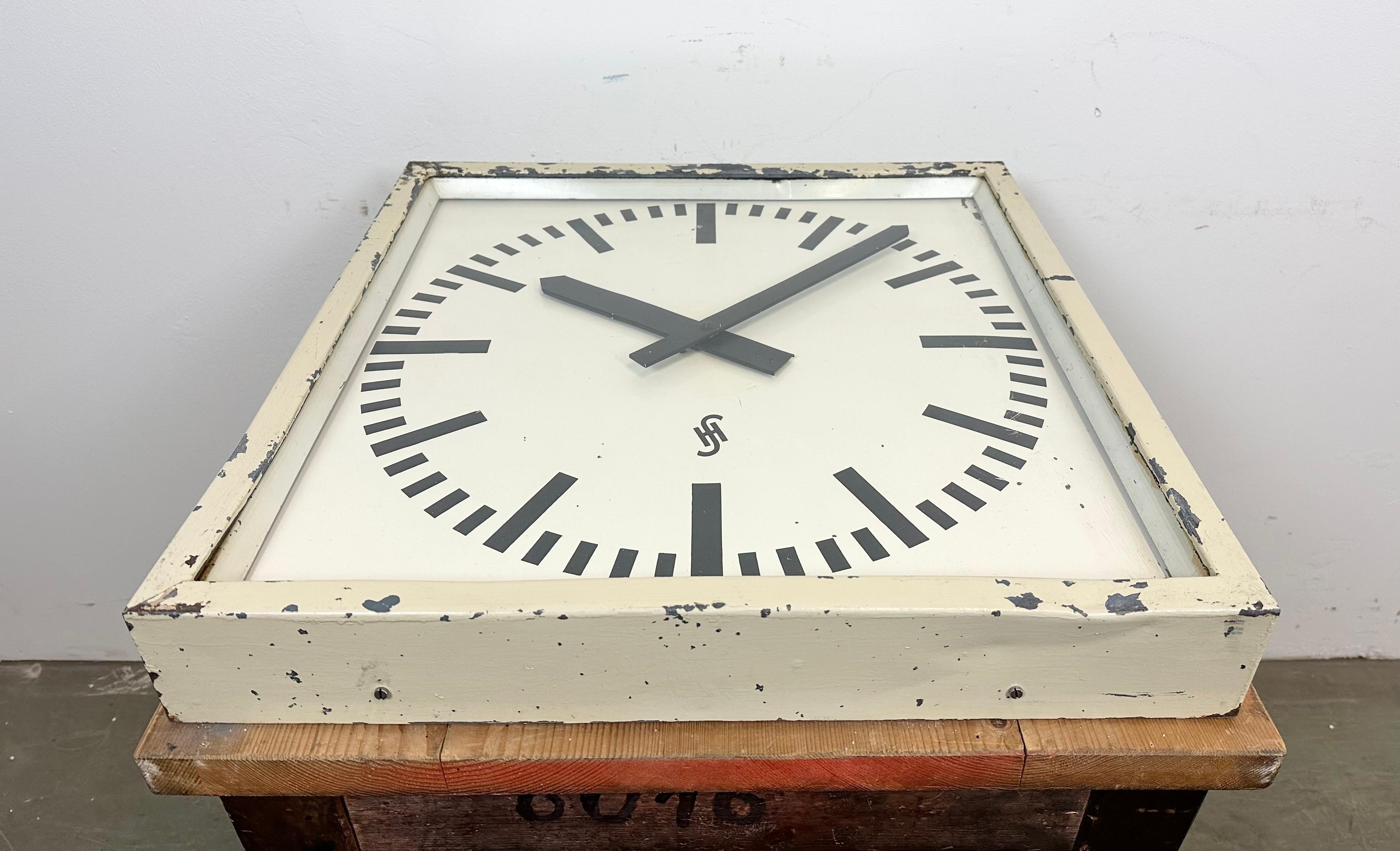 Large Beige Industrial Factory Wall Clock from Siemens, 1950s 4