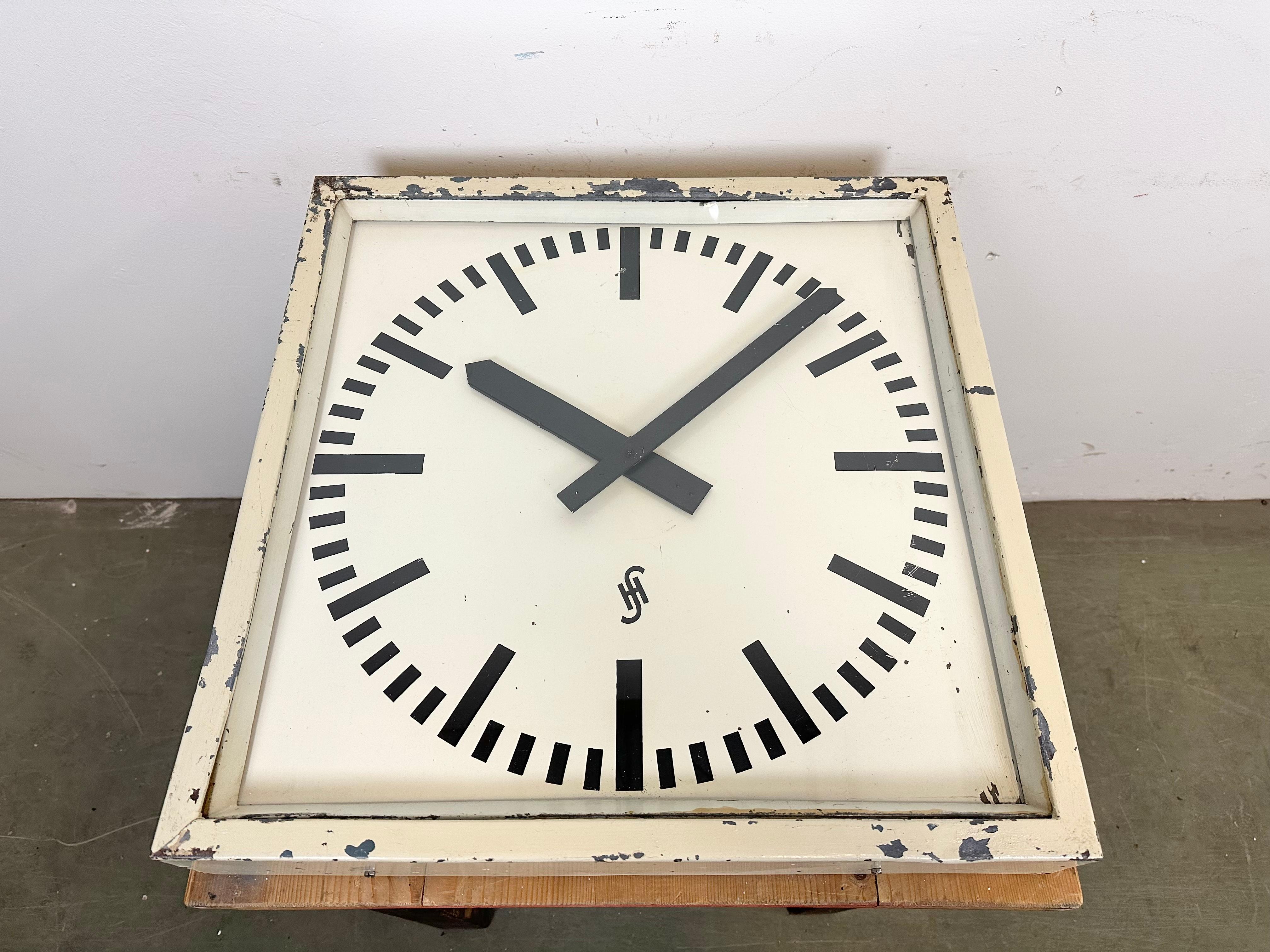 Large Beige Industrial Factory Wall Clock from Siemens, 1950s 5