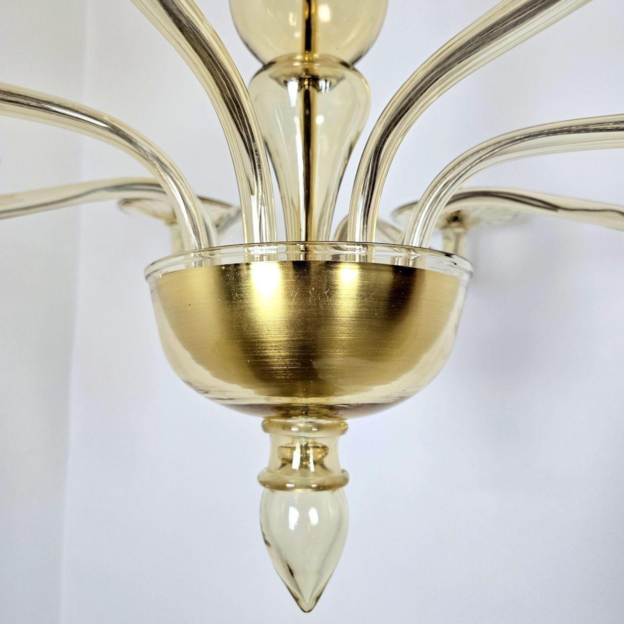 Vetro di Murano Grande lampadario in vetro di Murano beige in vendita