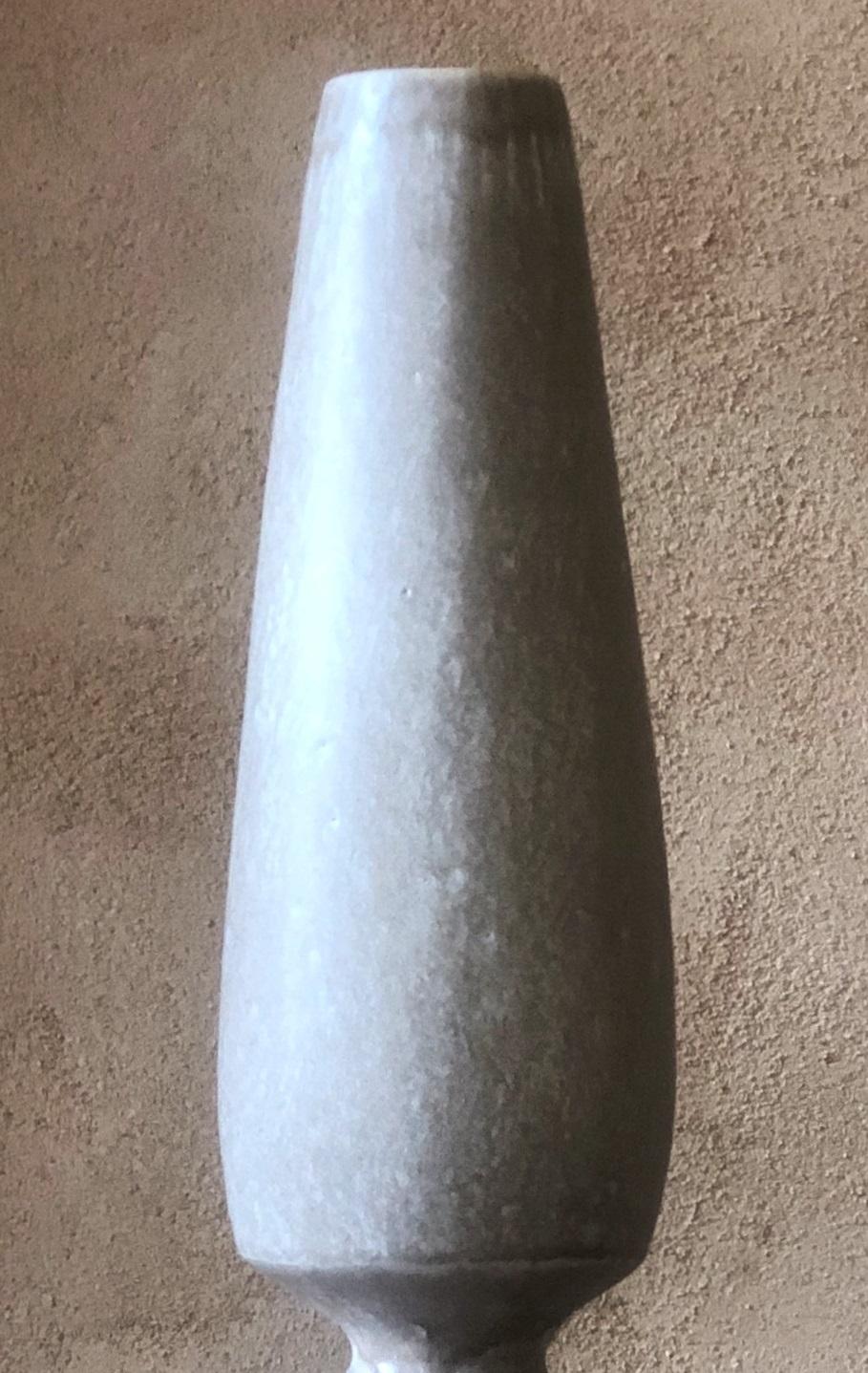 Post-Modern Large Beige Silhouette Vase by Sophie Vaidie For Sale