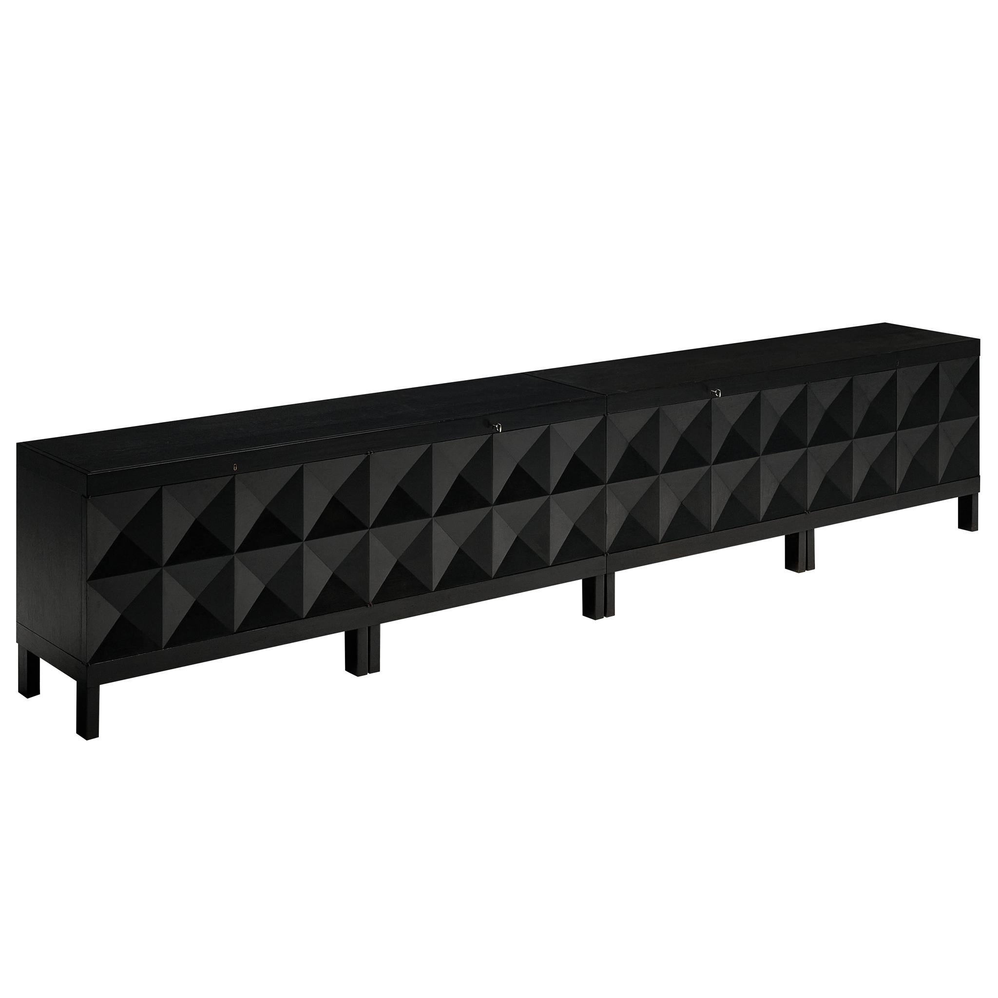 Große belgische Sideboards aus schwarz lackierter Eiche mit grafischen Türen im Angebot