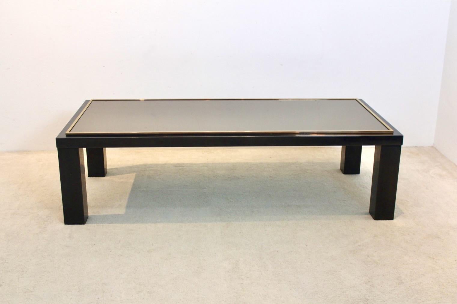 Large Belgochrom Gold and Smoked Glass Coffee Table In Good Condition For Sale In Voorburg, NL